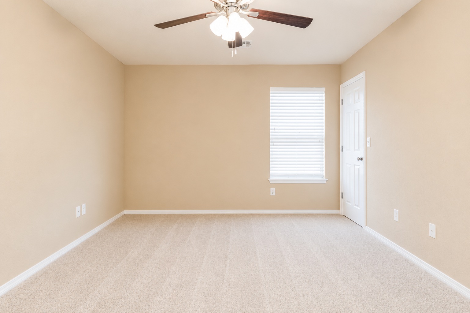 4213 S Palm Avenue Property Photo 40