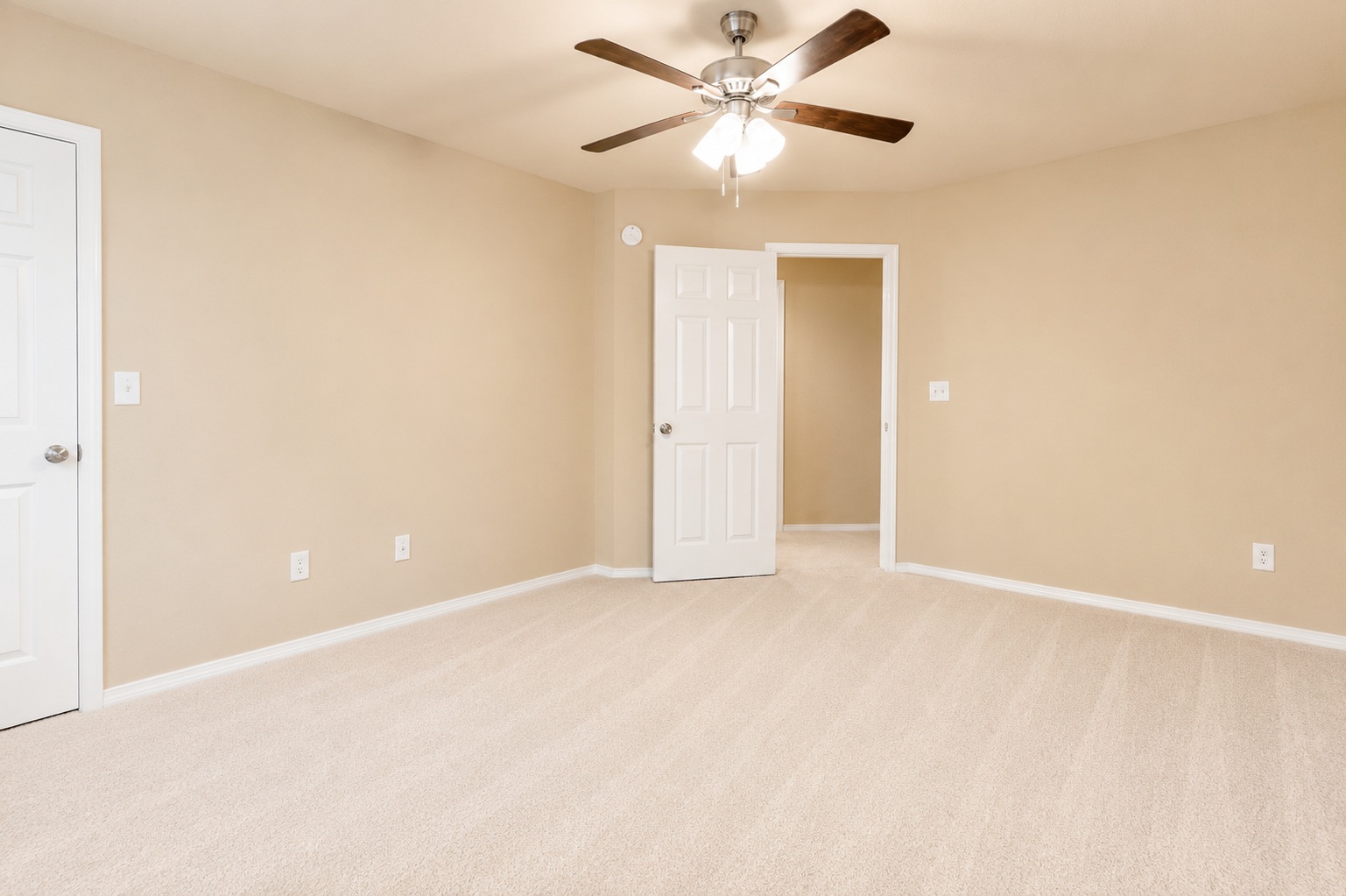 4213 S Palm Avenue Property Photo 41