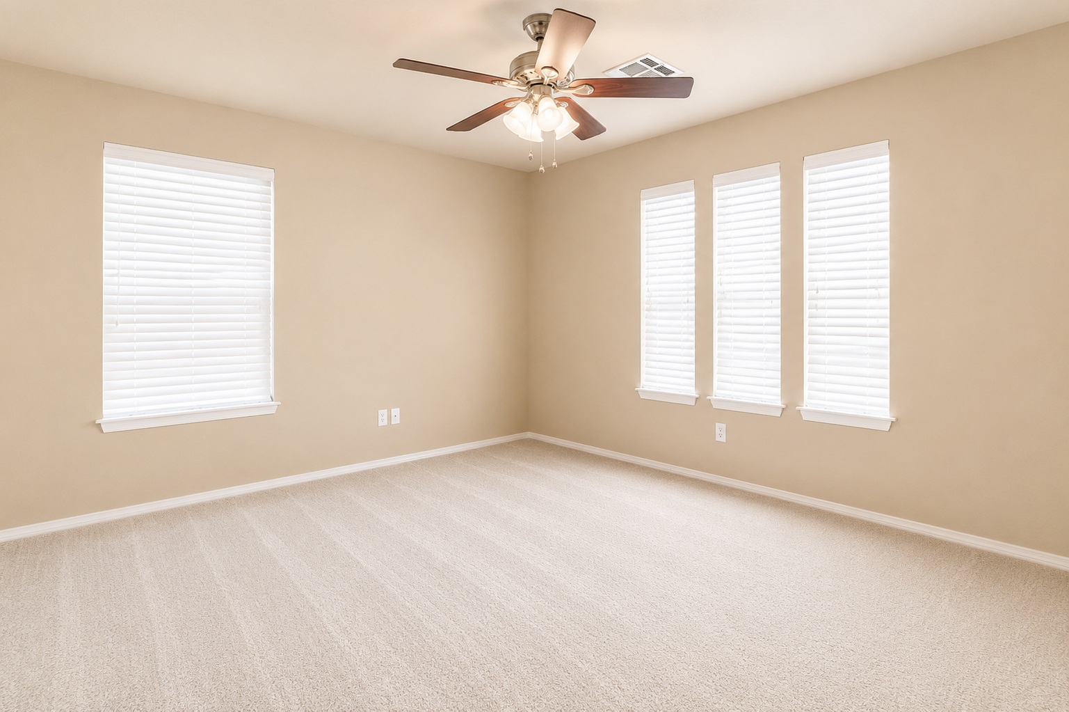 4213 S Palm Avenue Property Photo 42