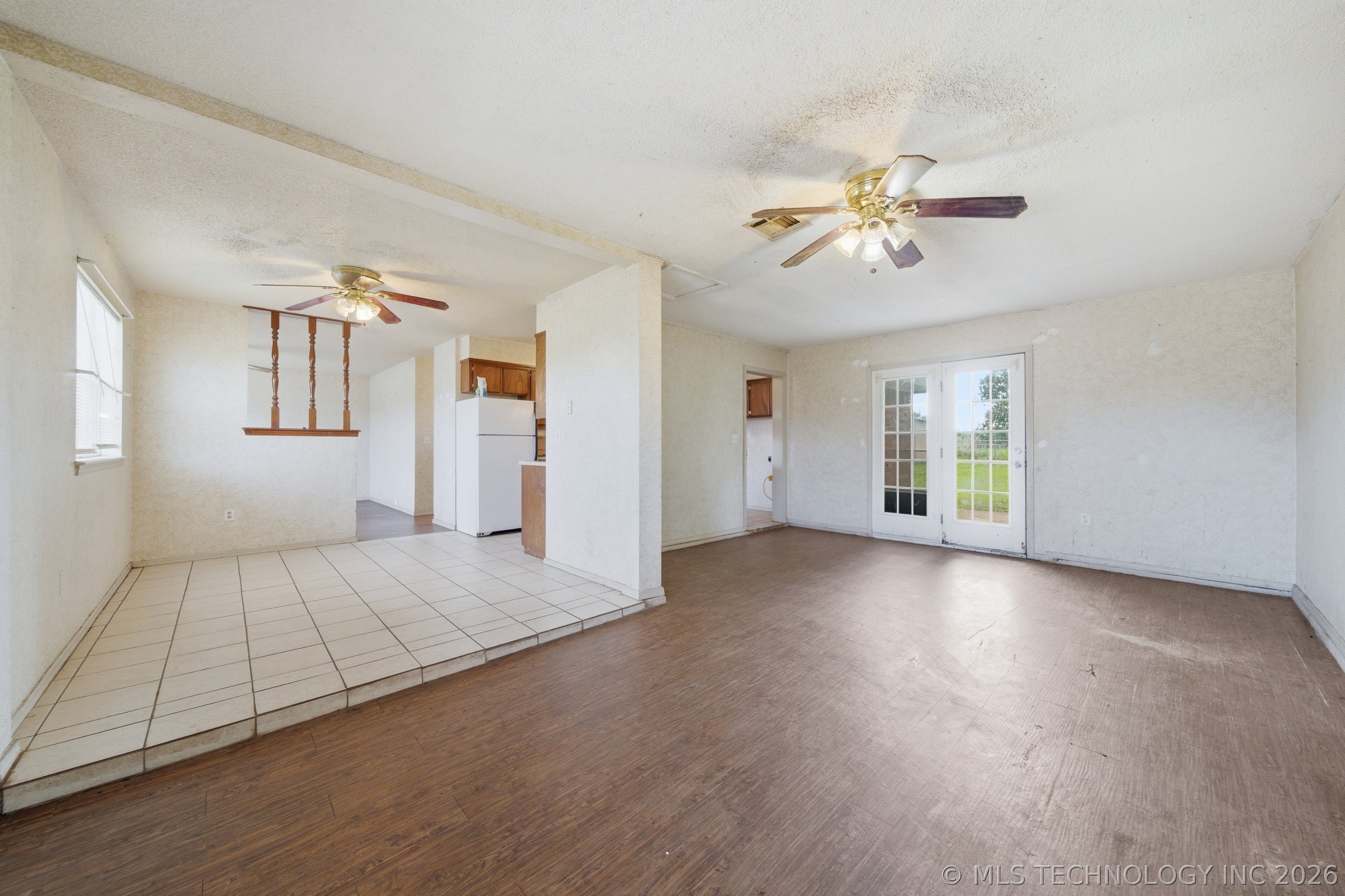 422 E 25th Street Property Photo 16
