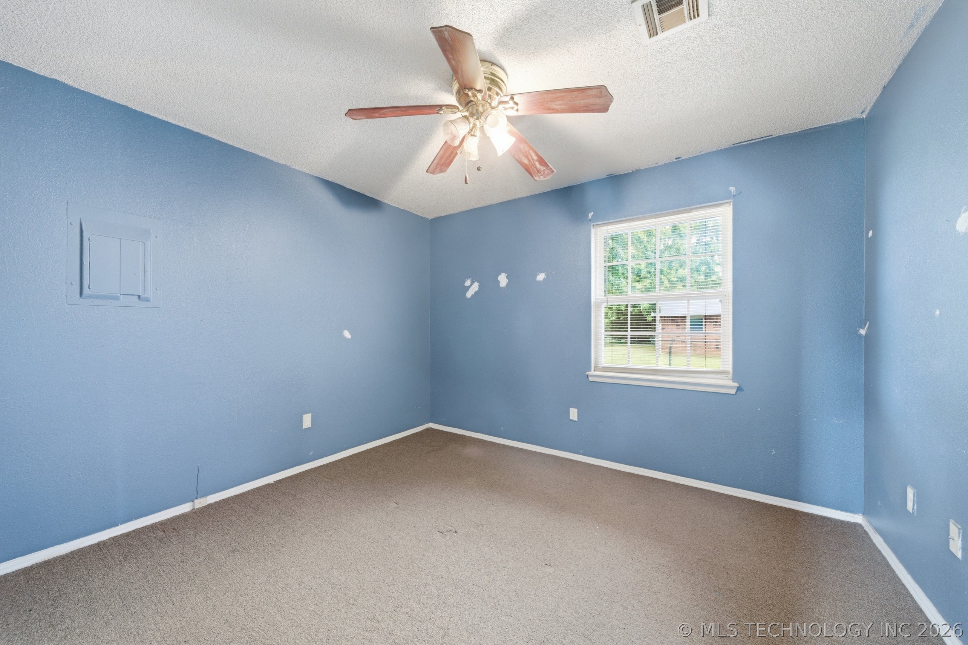 422 E 25th Street Property Photo 20