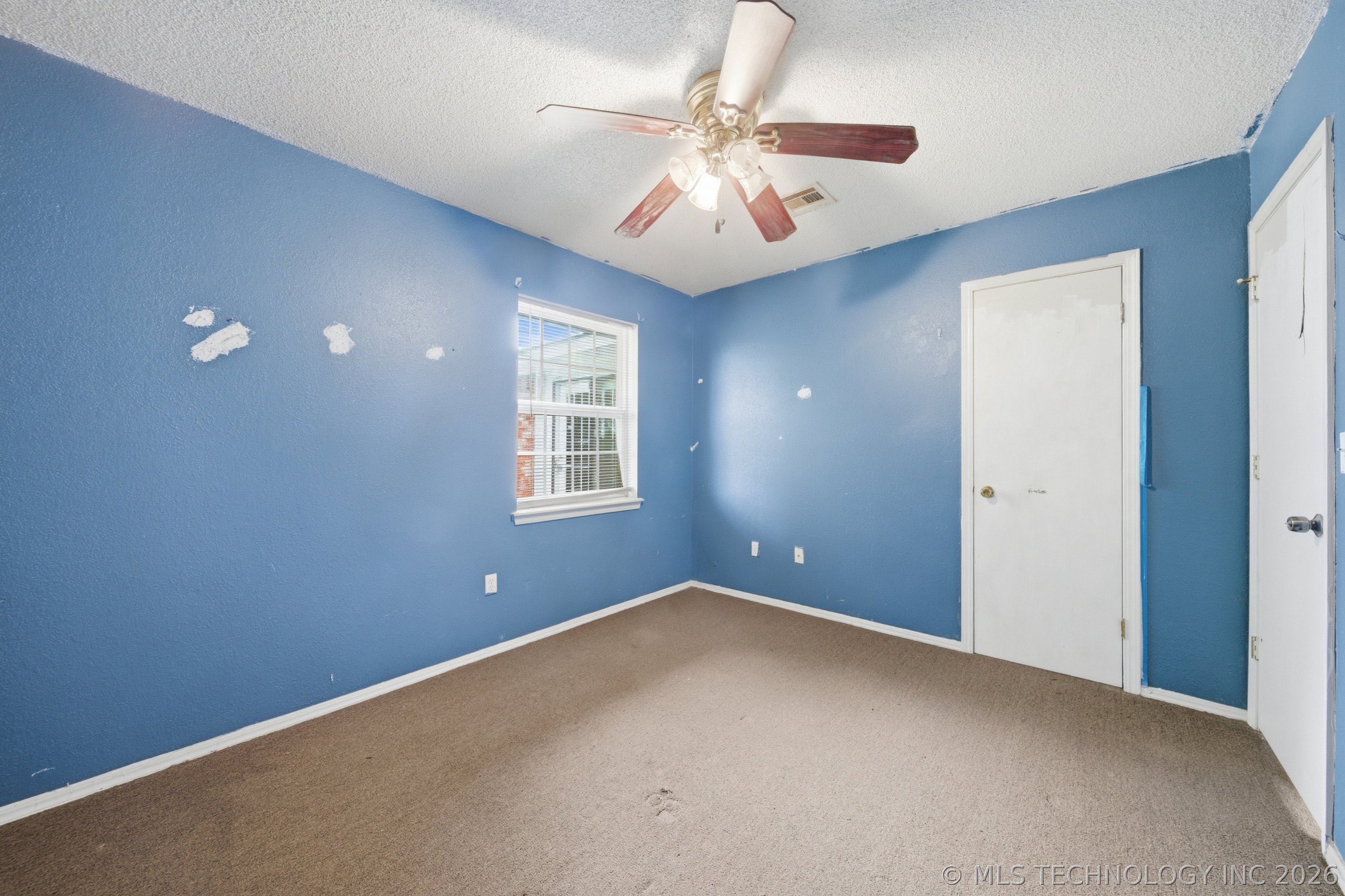 422 E 25th Street Property Photo 21