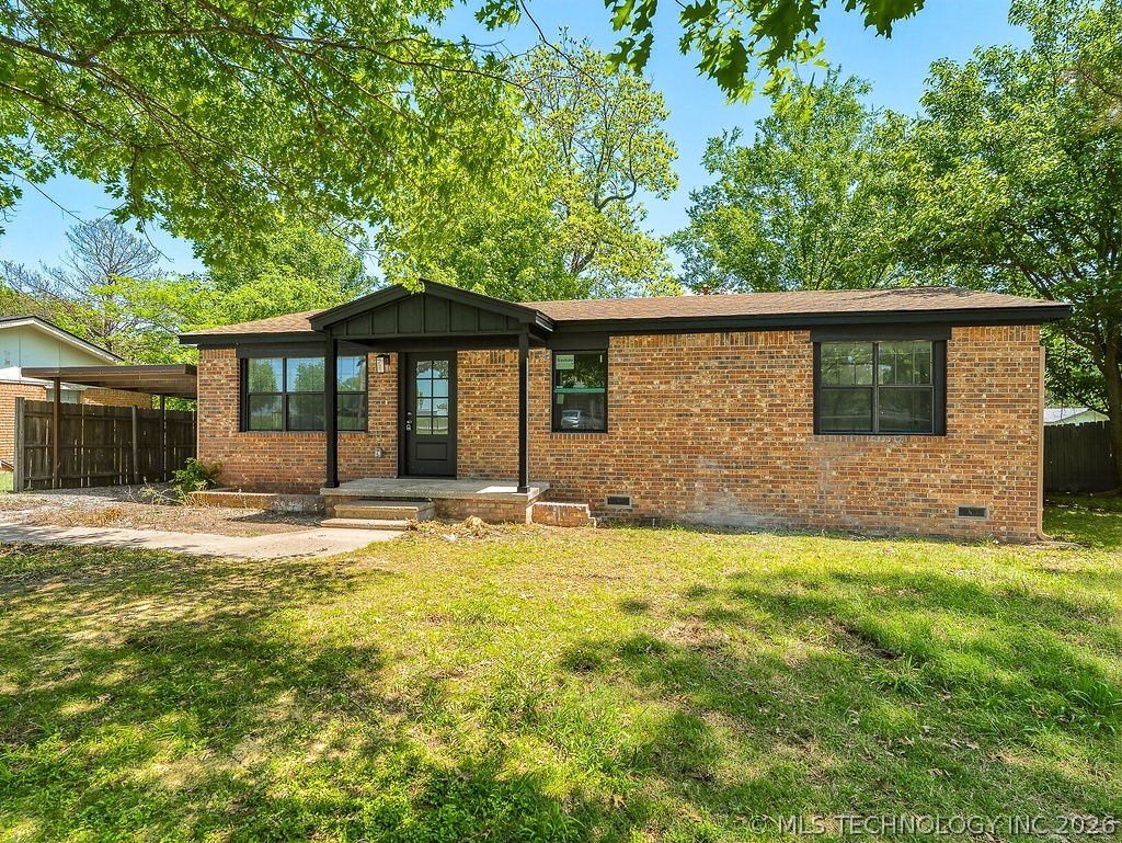 1130 N Cherry Property Photo 1