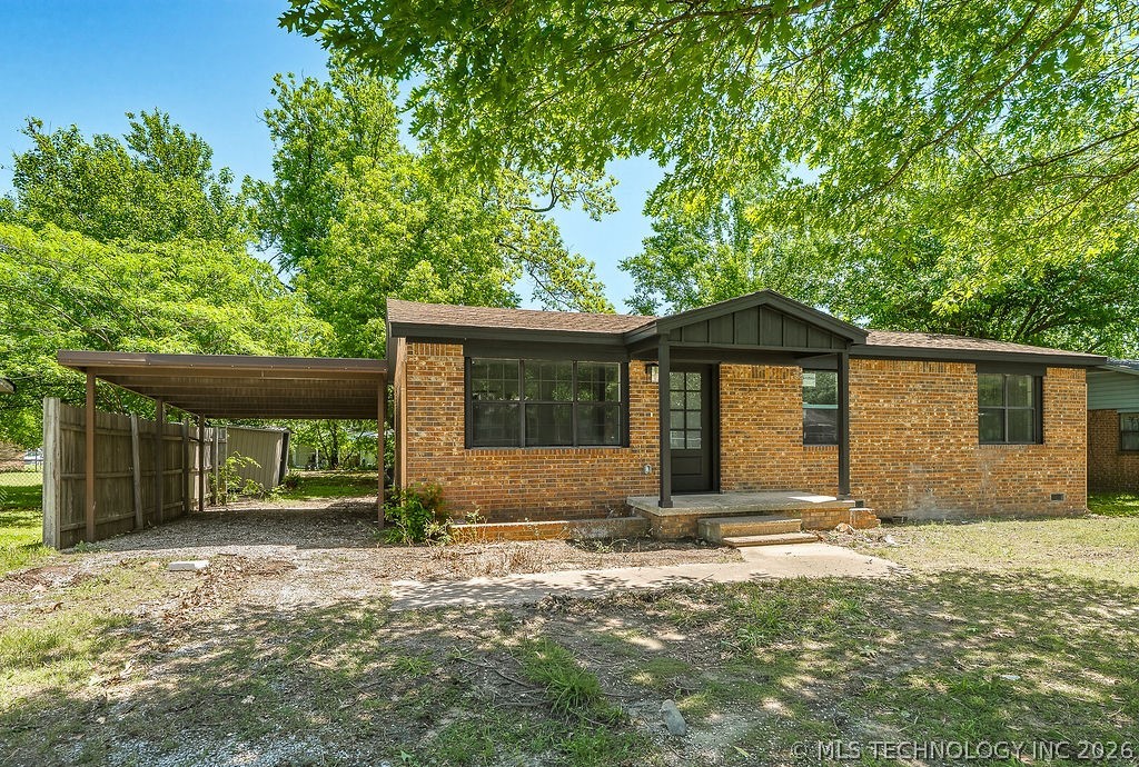 1130 N Cherry Property Photo 2
