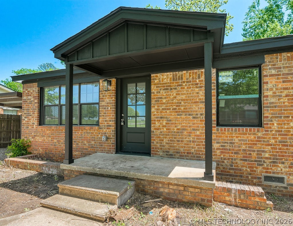 1130 N Cherry Property Photo 4
