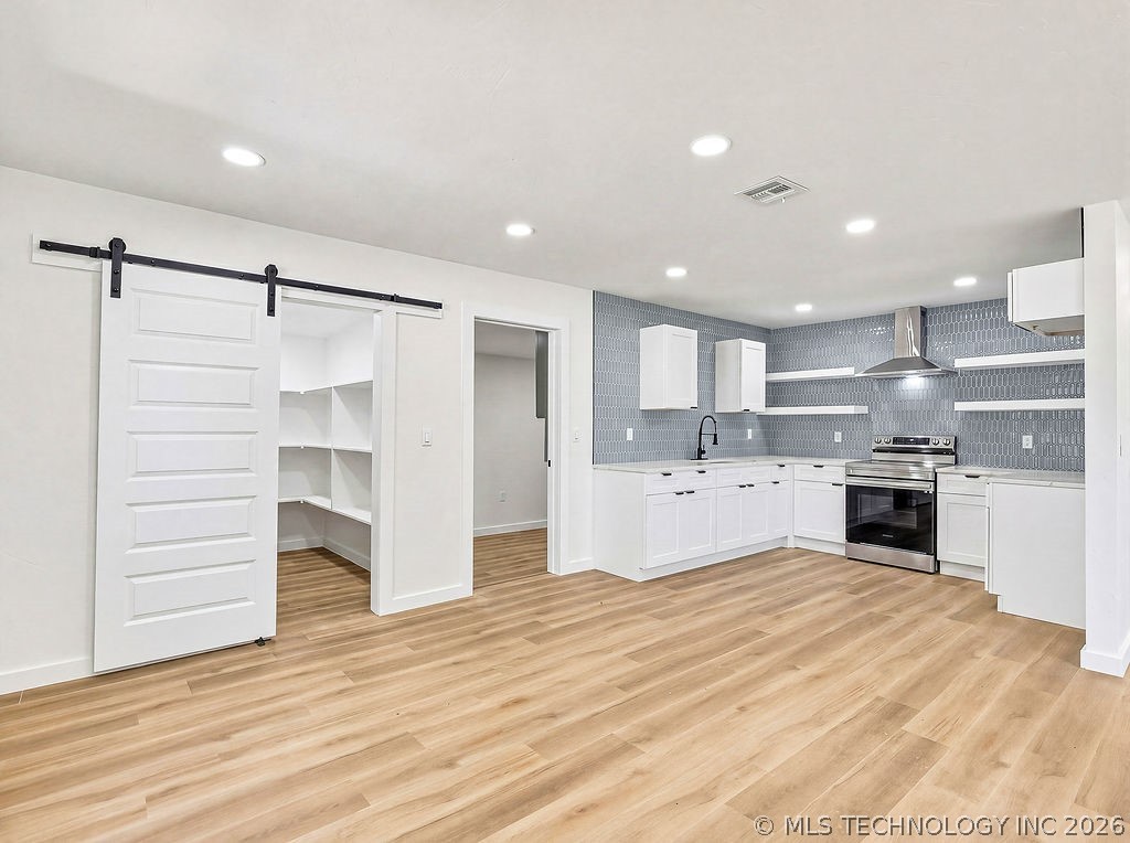 1130 N Cherry Property Photo 10