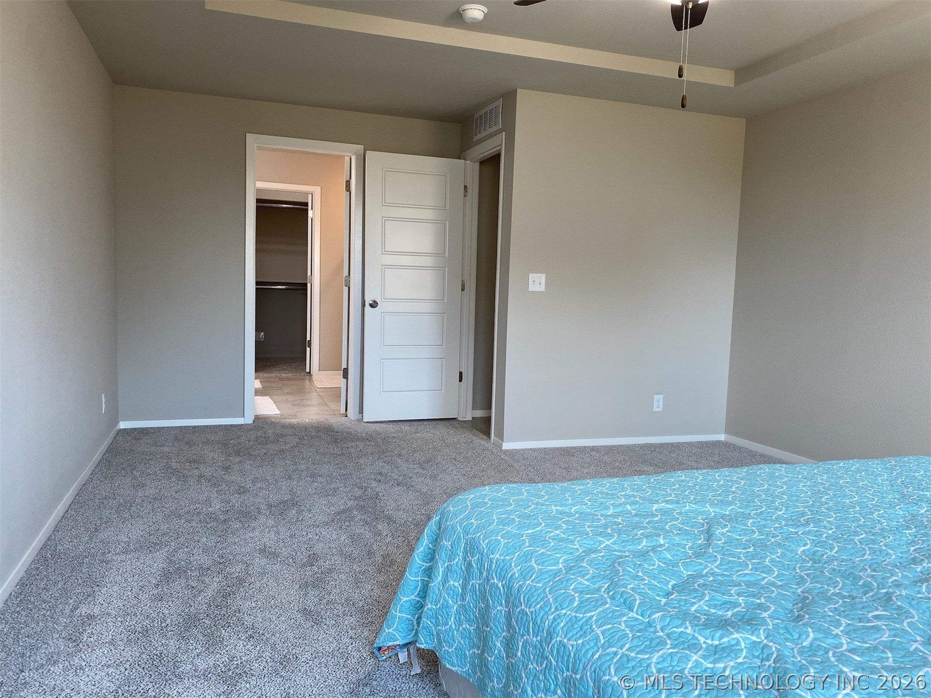 3109 W Winston Street Property Photo 9