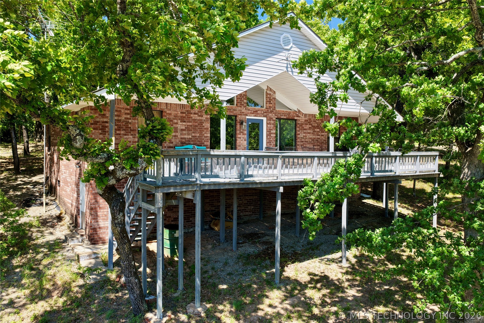 424808 E 1166 Road Property Photo 1