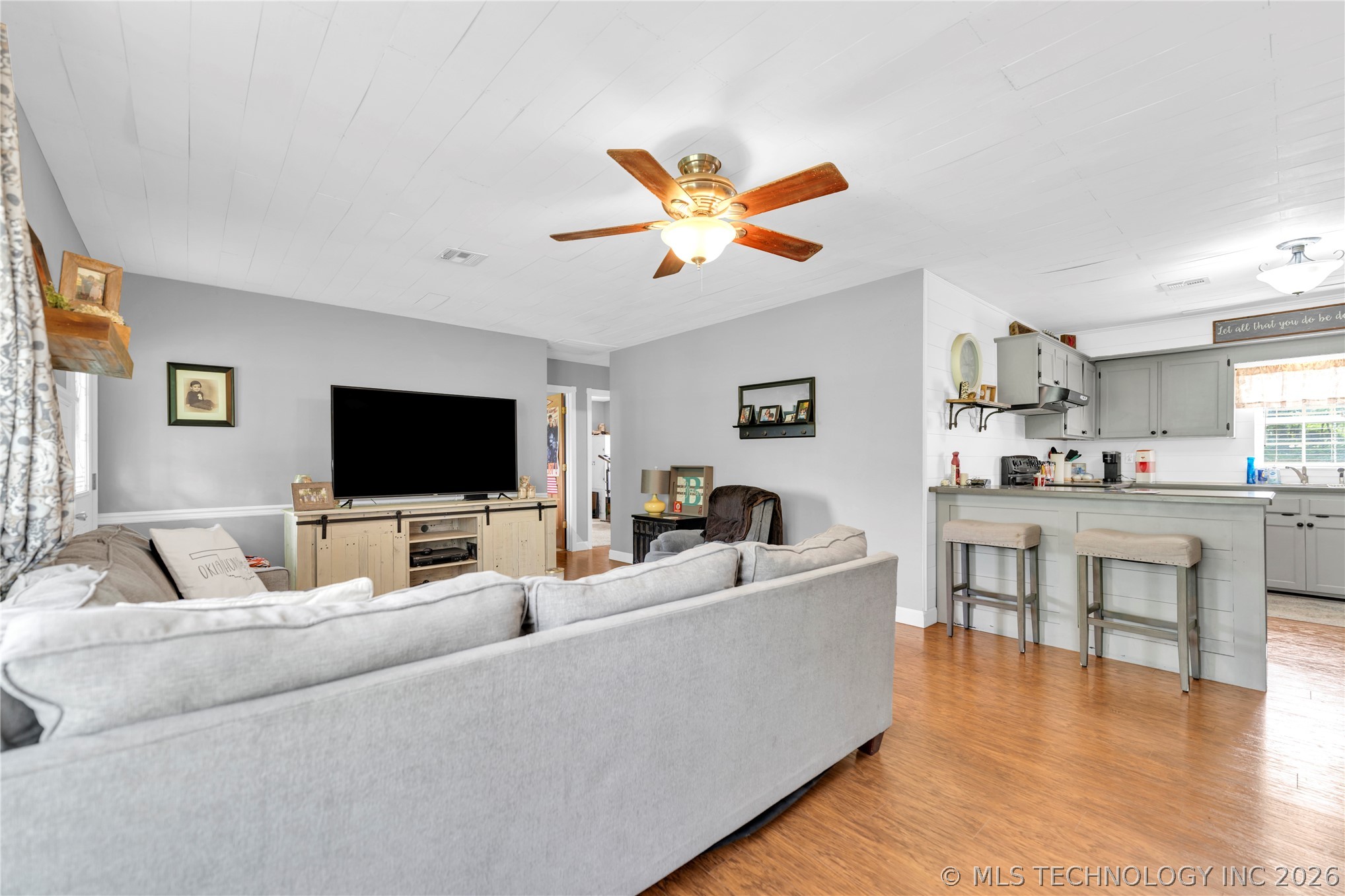 3301 S 4730 Property Photo 11