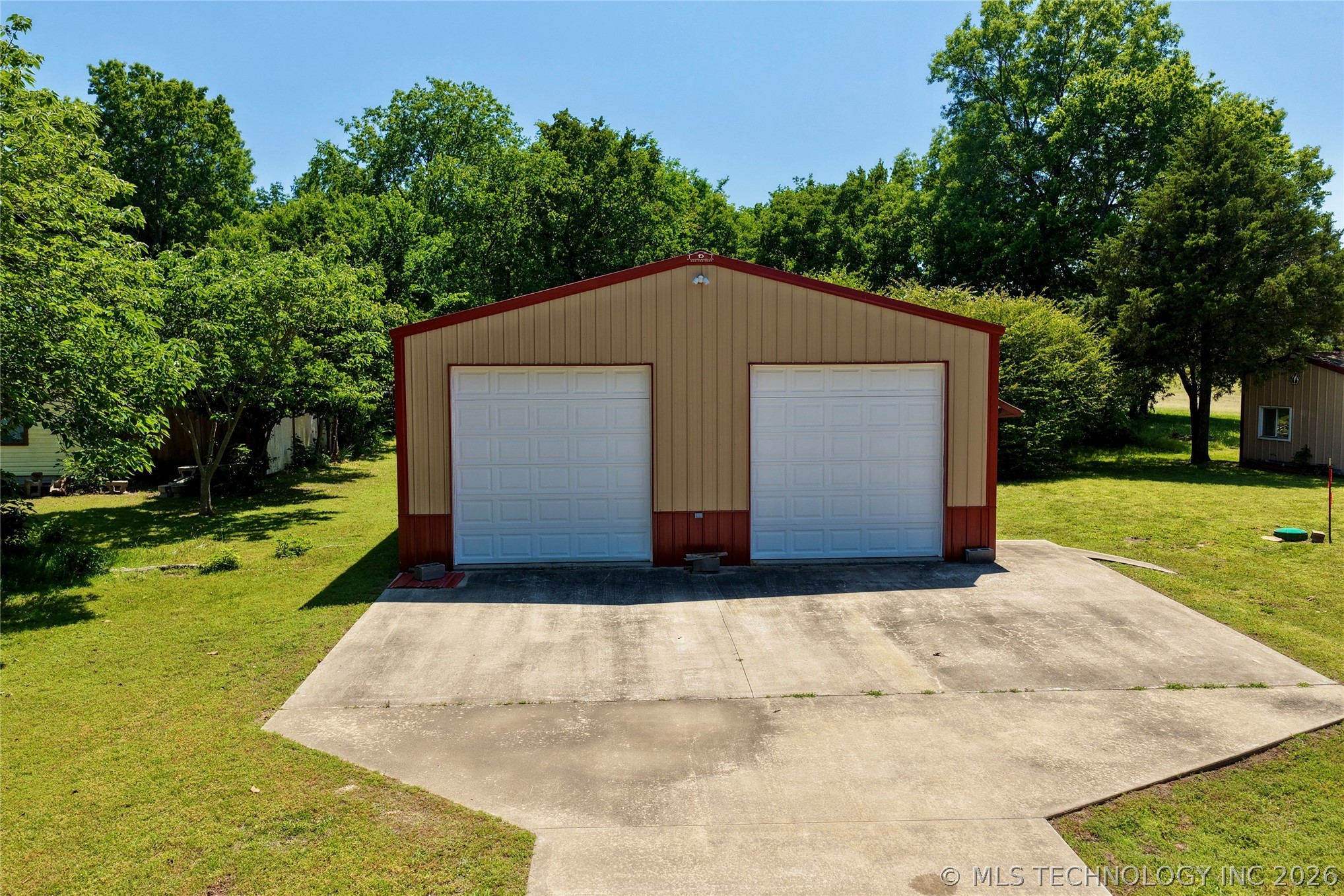 414250 E 1074 Road Property Photo 20