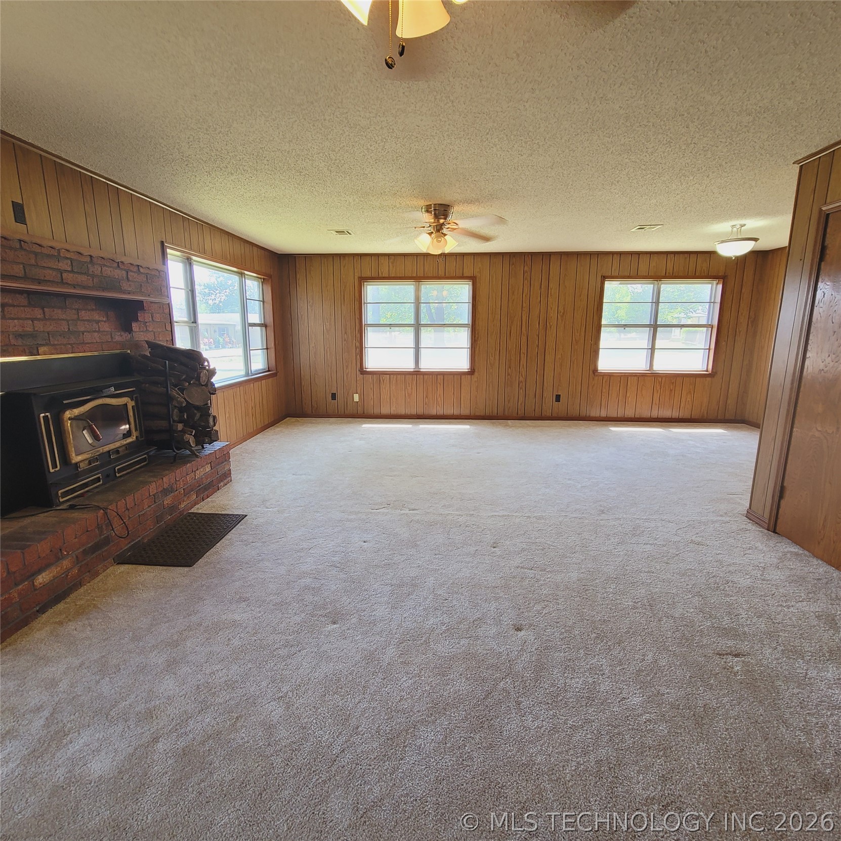 414250 E 1074 Road Property Photo 43