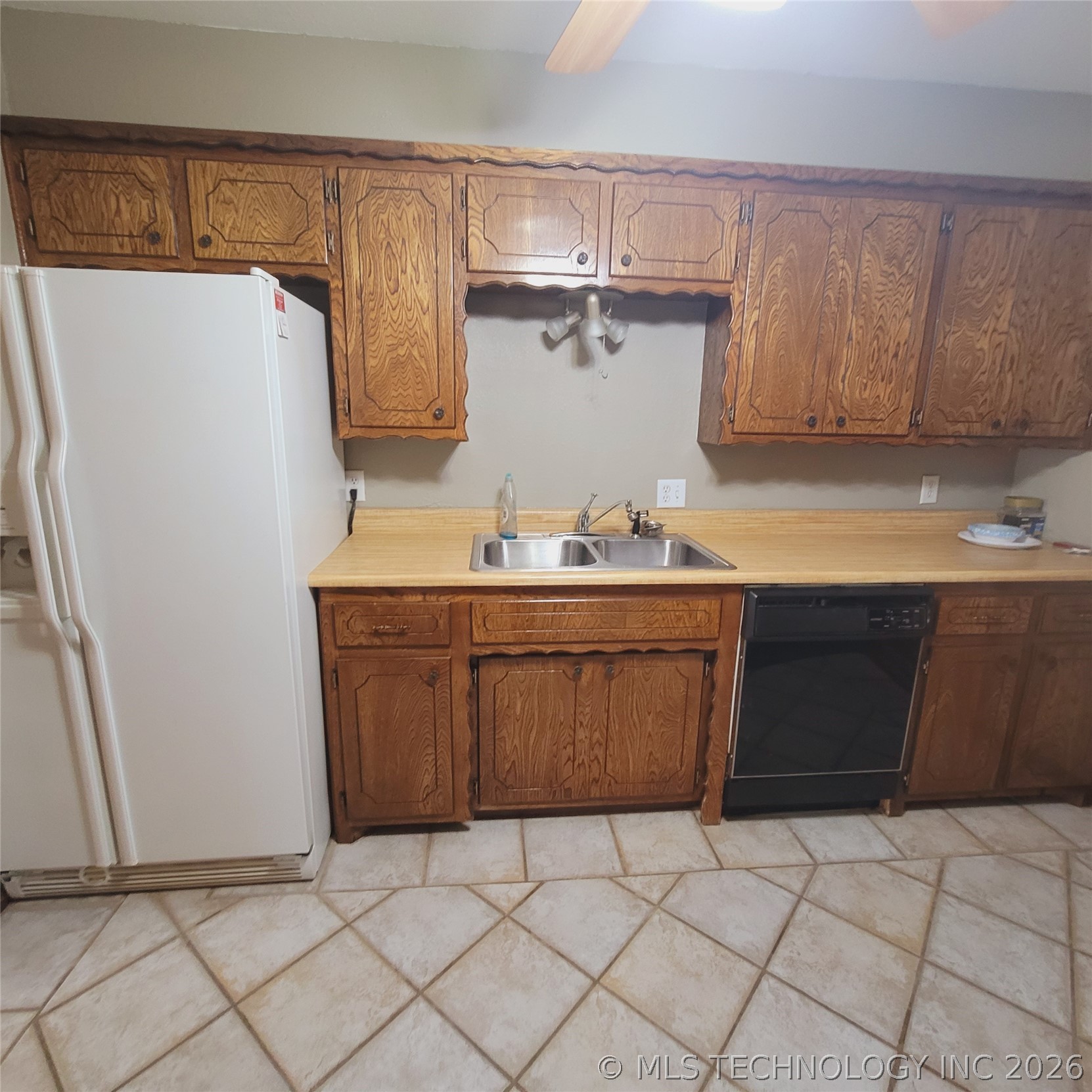 414250 E 1074 Road Property Photo 47