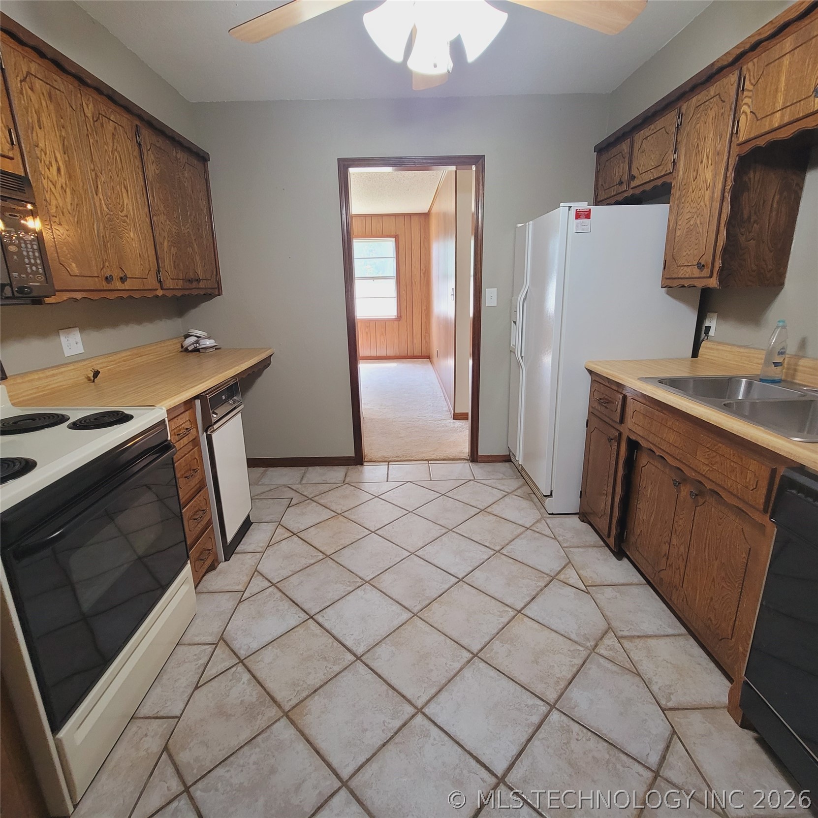 414250 E 1074 Road Property Photo 53