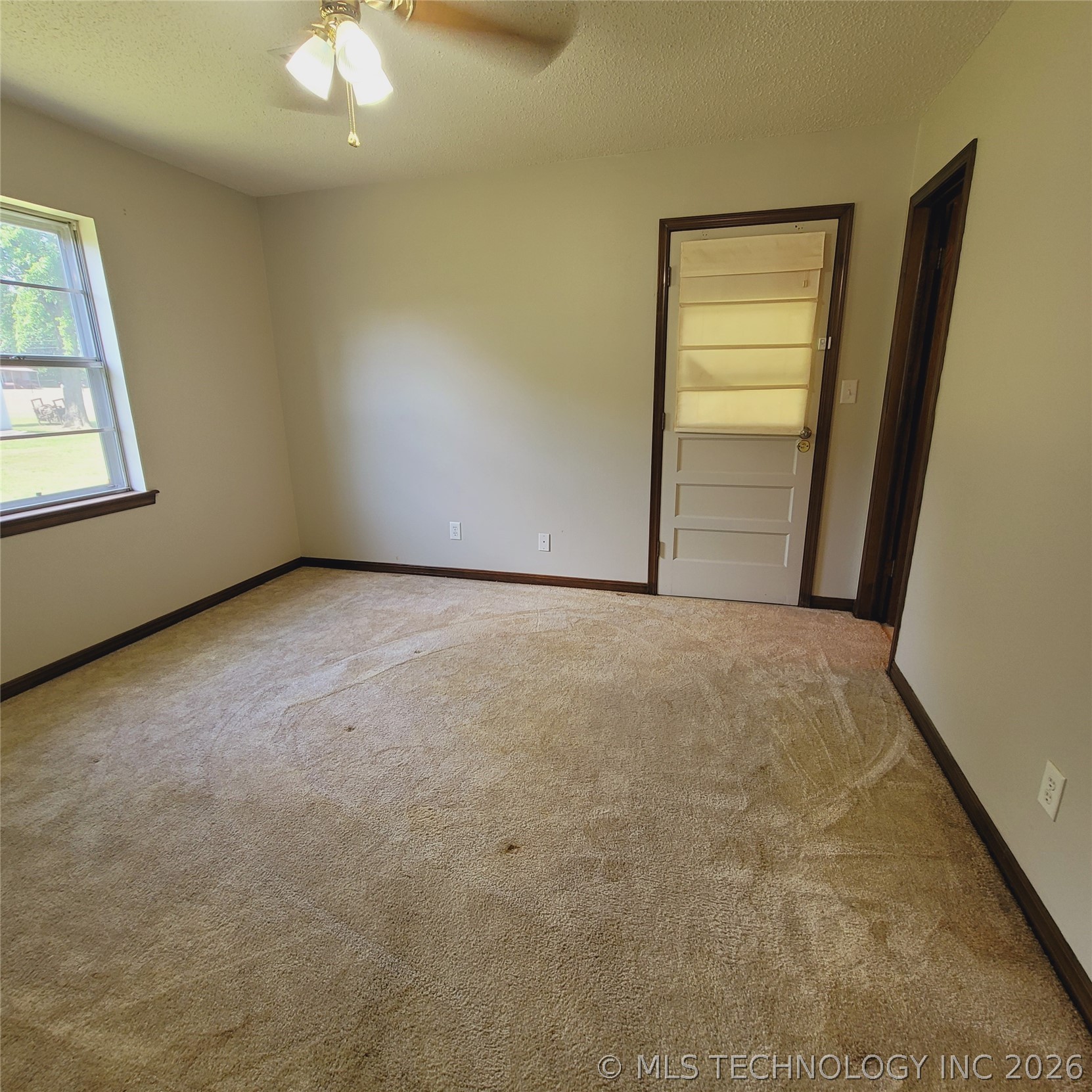 414250 E 1074 Road Property Photo 68