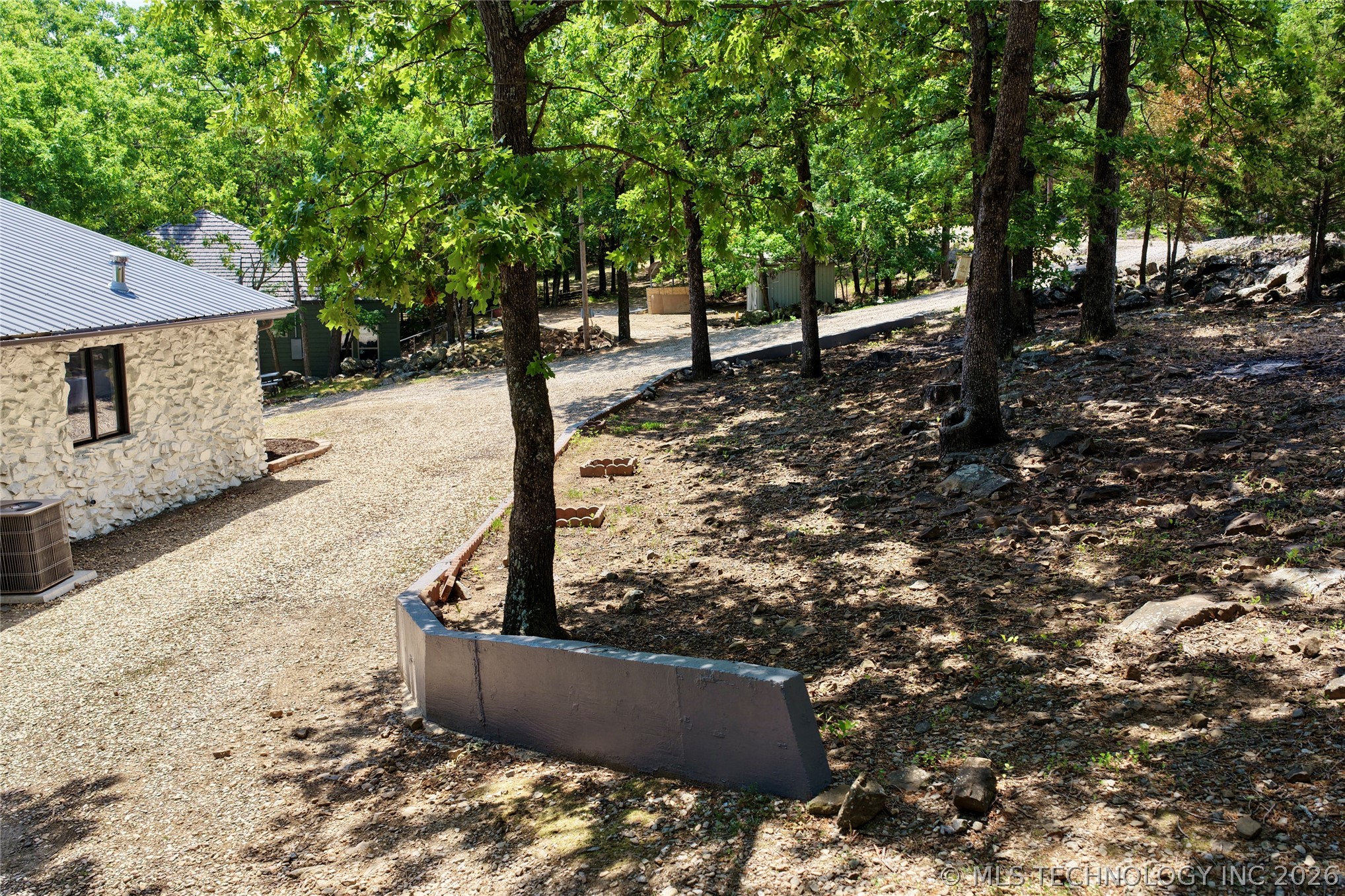 113 N Bk 1860 Road Property Photo 10