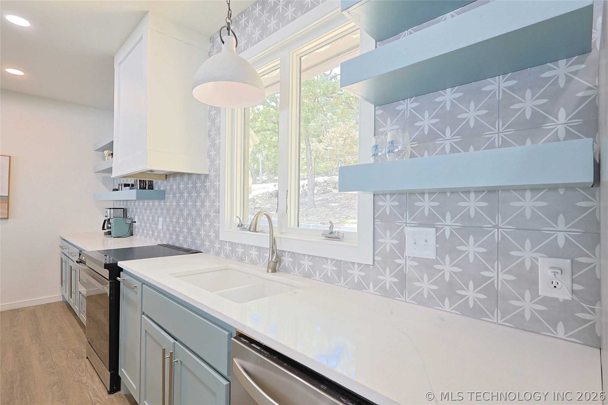 113 N Bk 1860 Road Property Photo 24