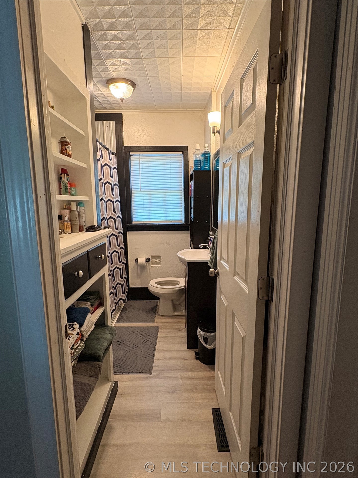 1314 Walnut Street Property Photo 4