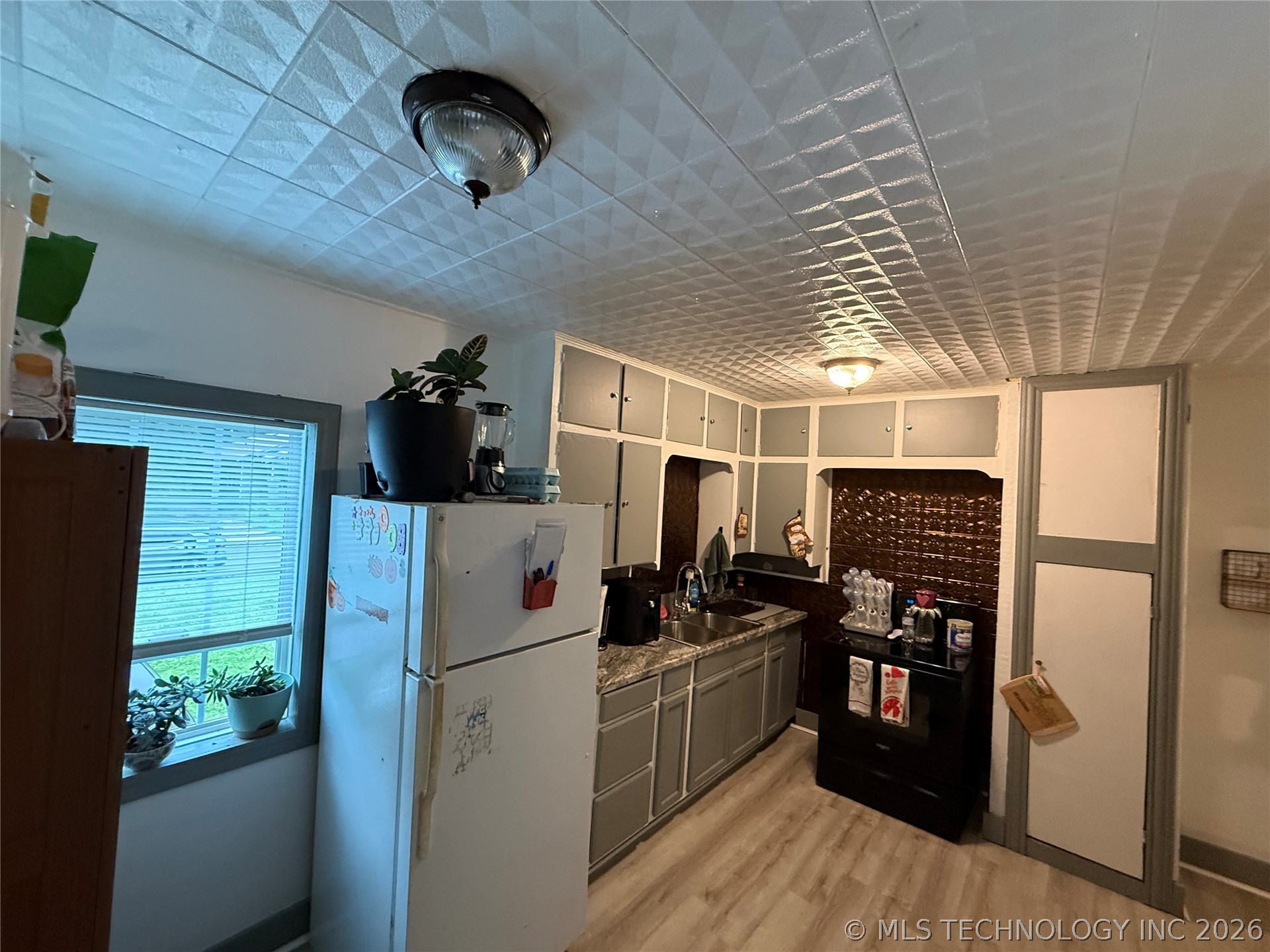 1314 Walnut Street Property Photo 8