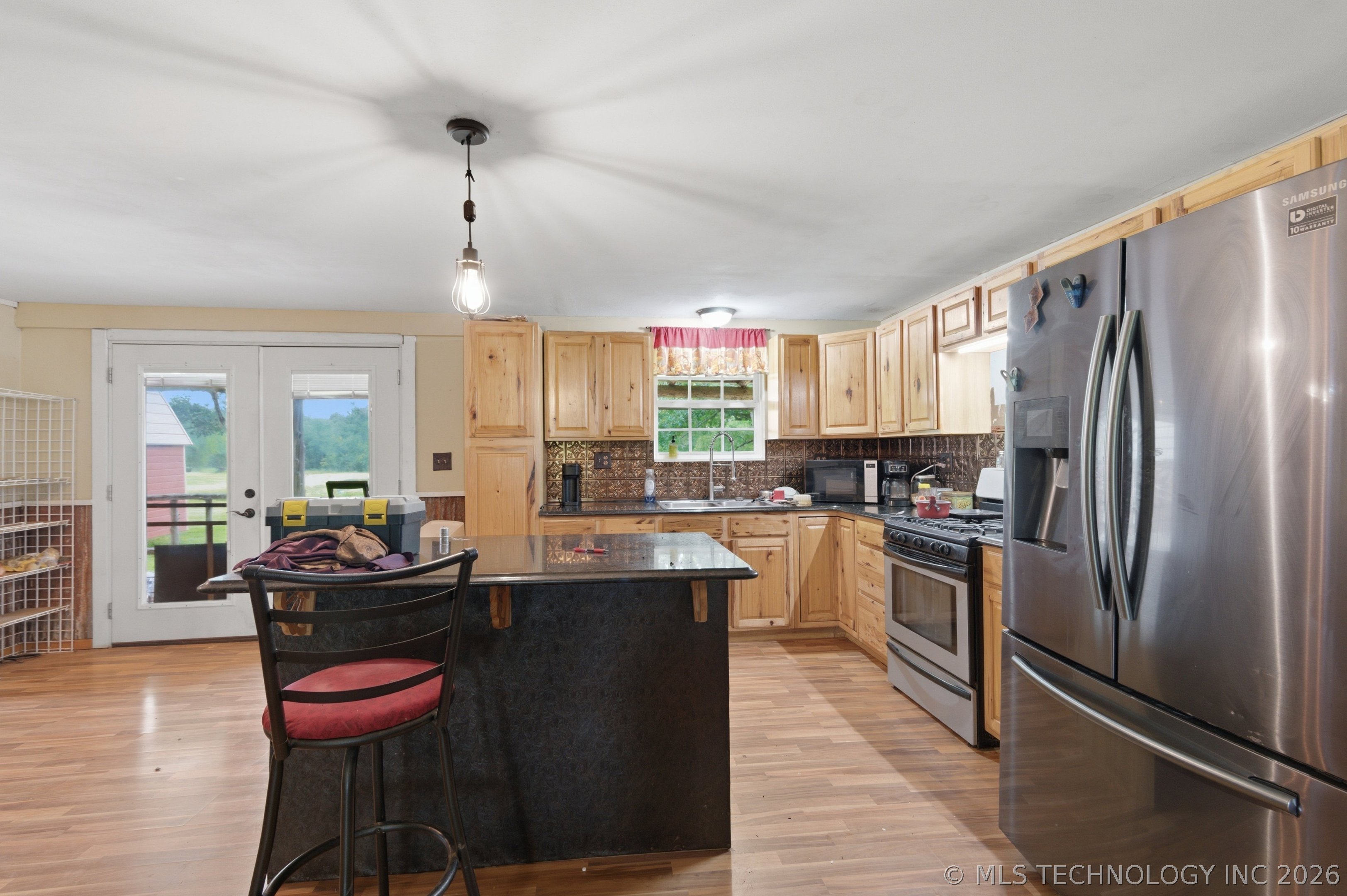 448672 1011 Road Property Photo 6