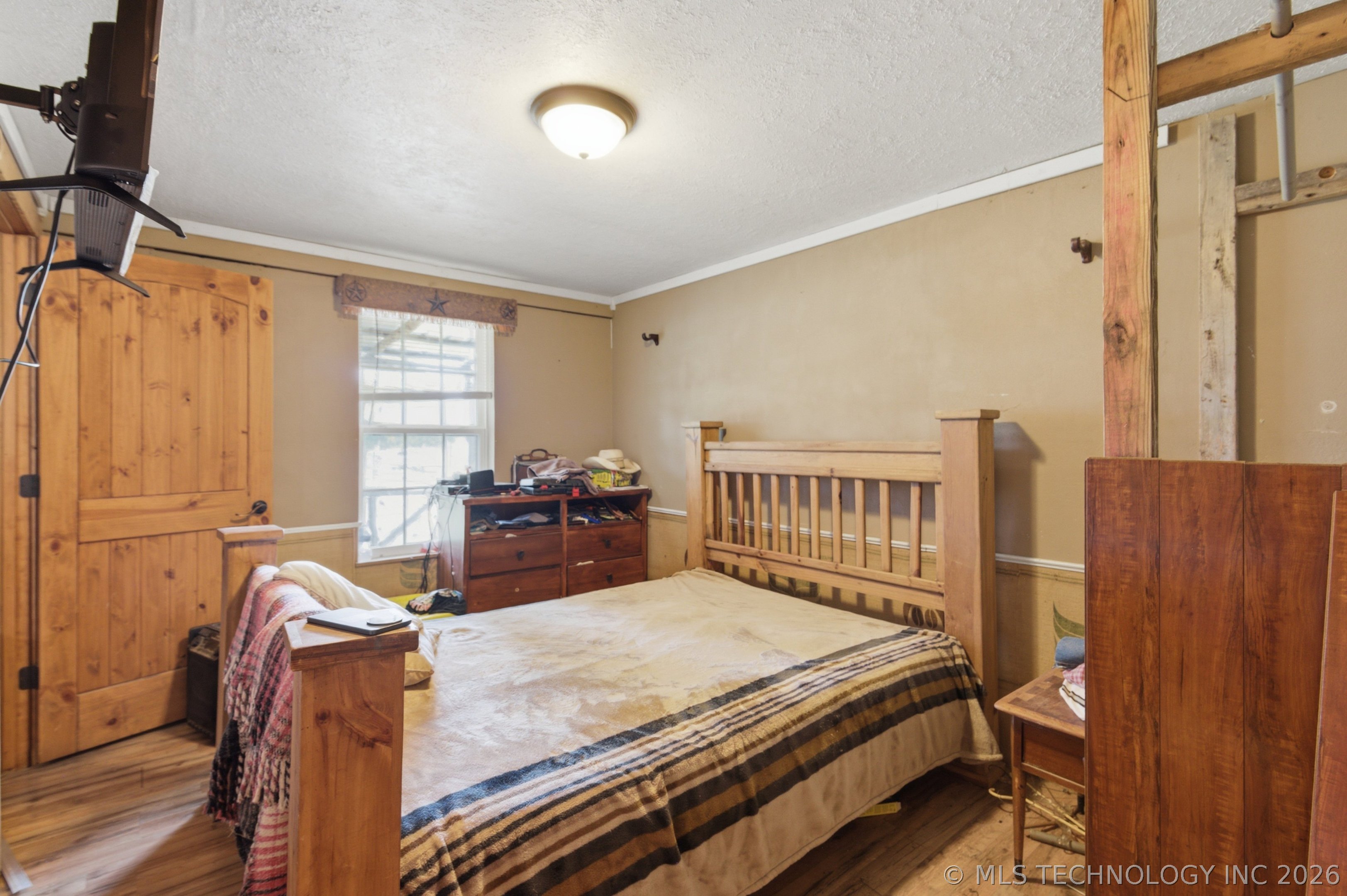 448672 1011 Road Property Photo 11
