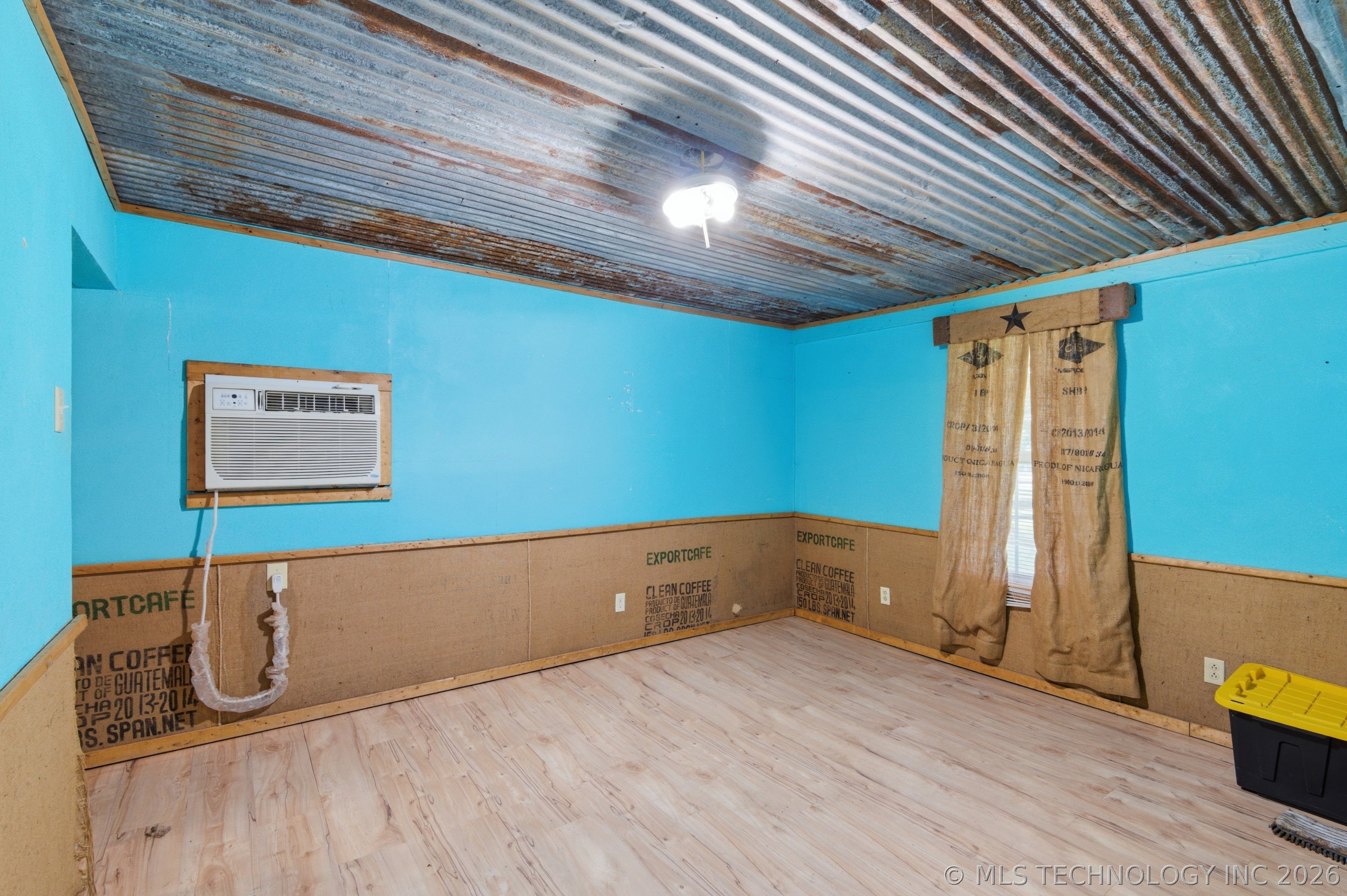 448672 1011 Road Property Photo 13