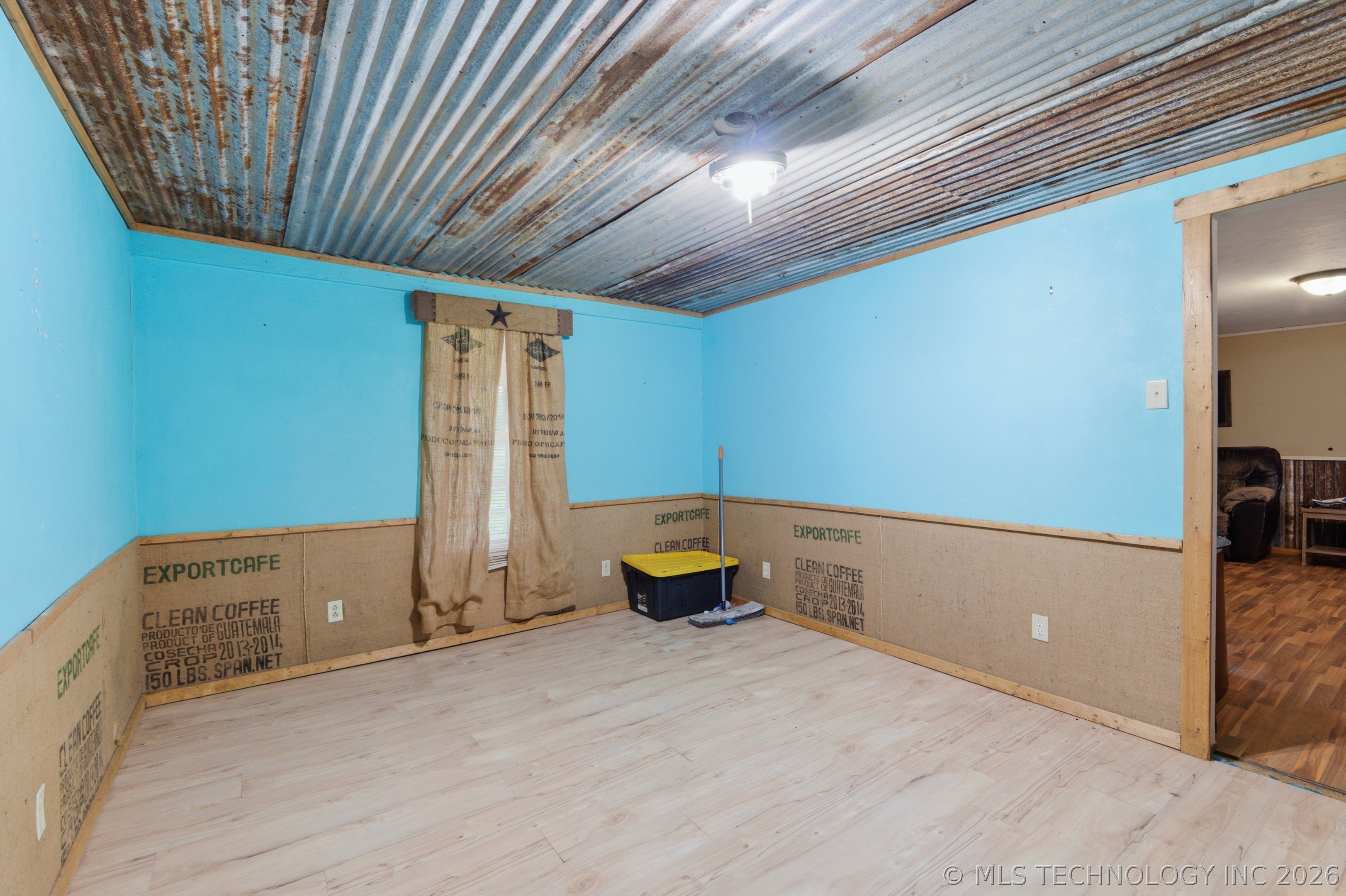 448672 1011 Road Property Photo 14