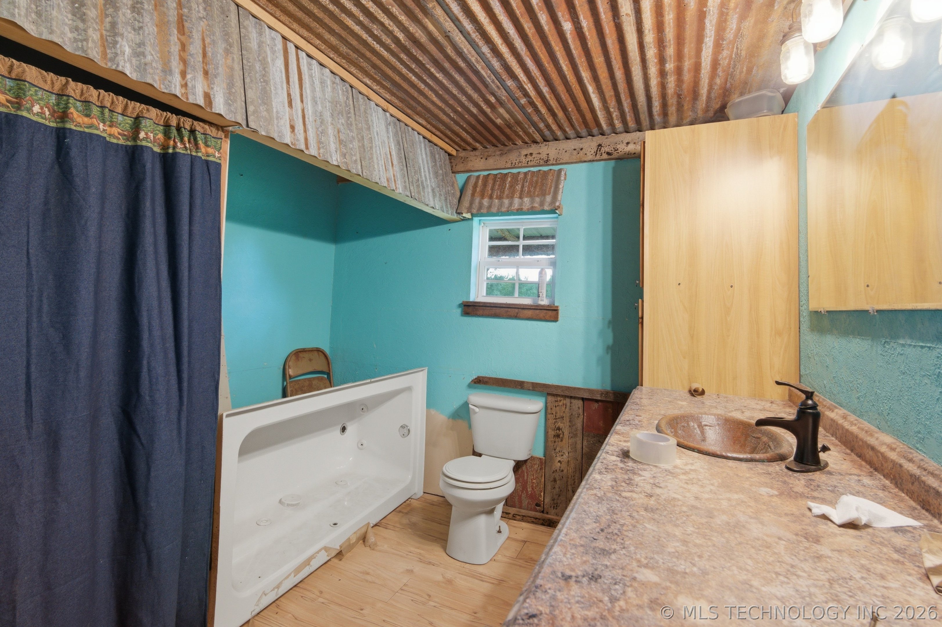 448672 1011 Road Property Photo 15