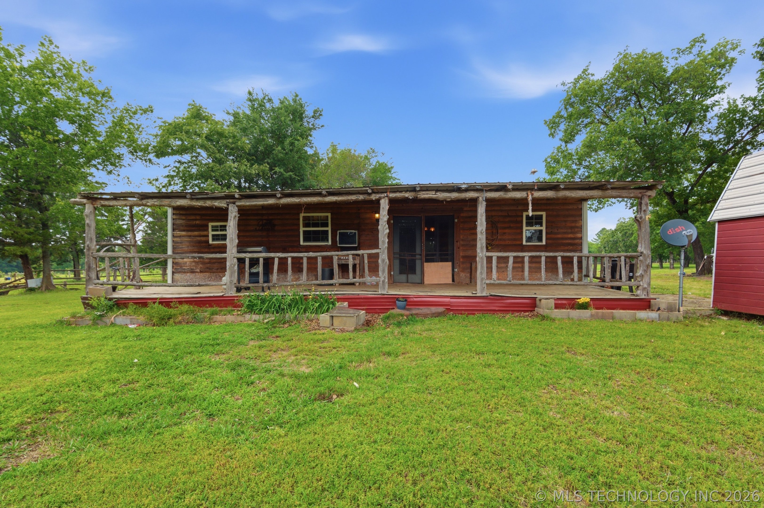 448672 1011 Road Property Photo 17
