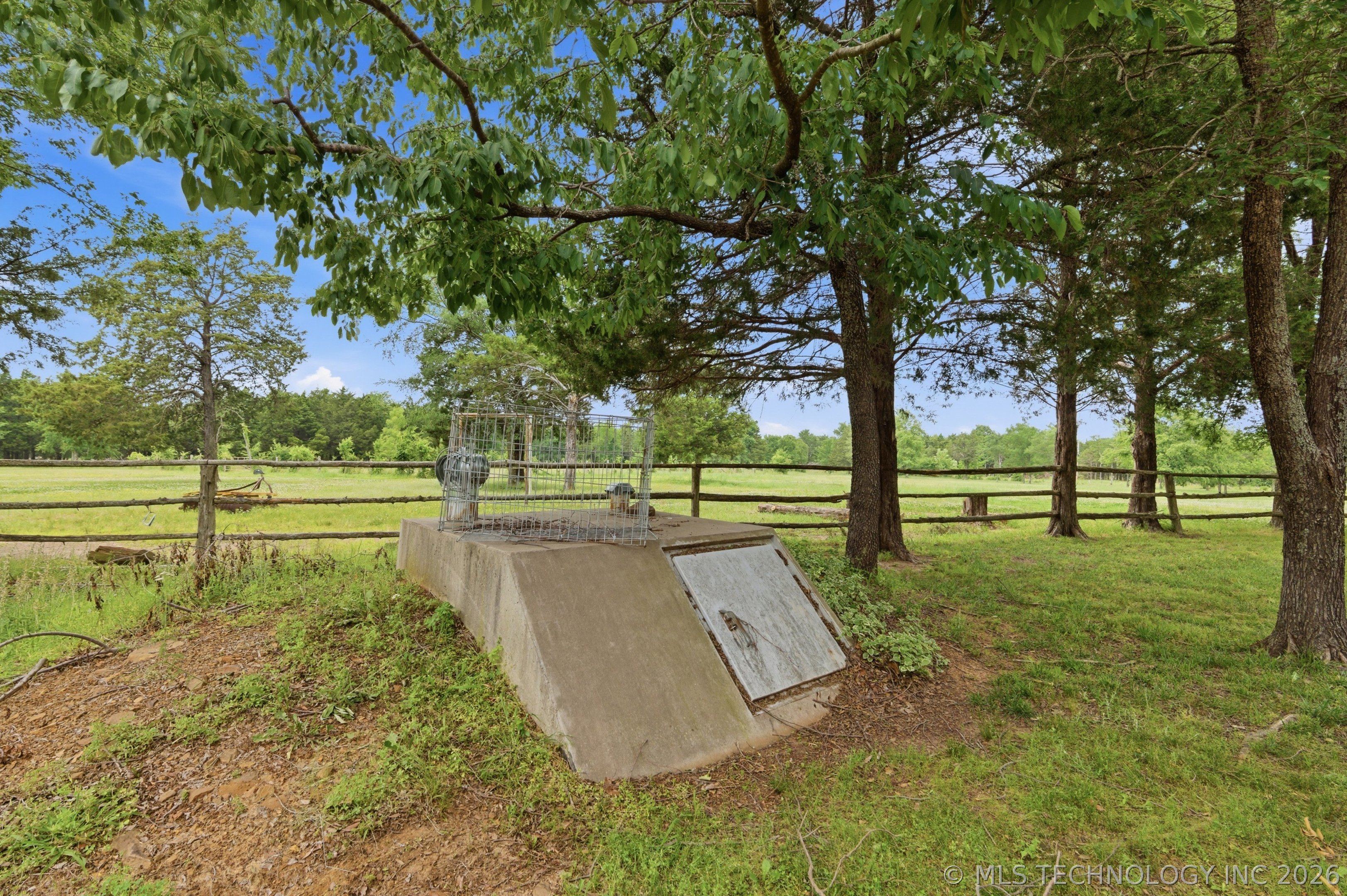 448672 1011 Road Property Photo 19