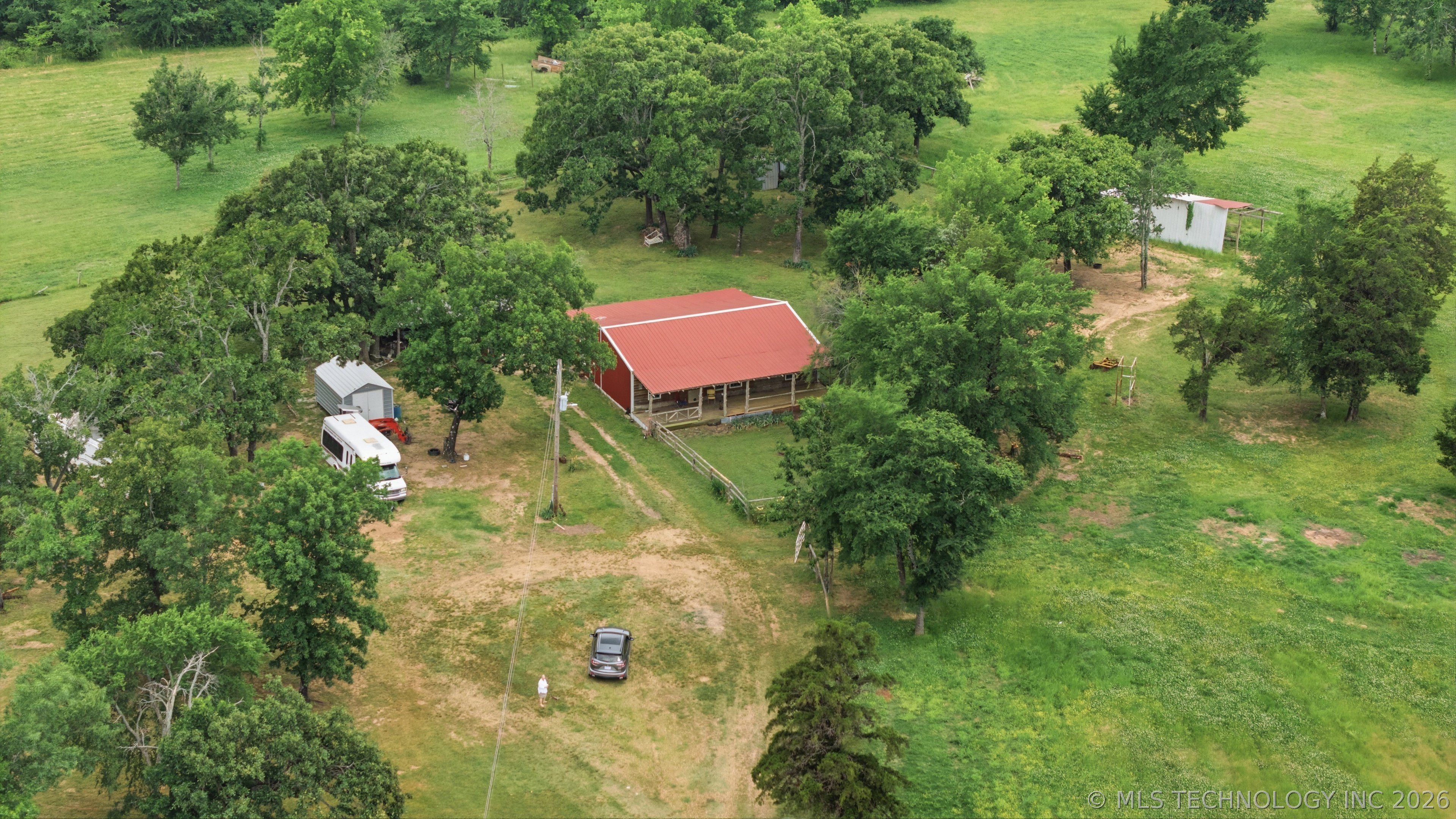 448672 1011 Road Property Photo 21