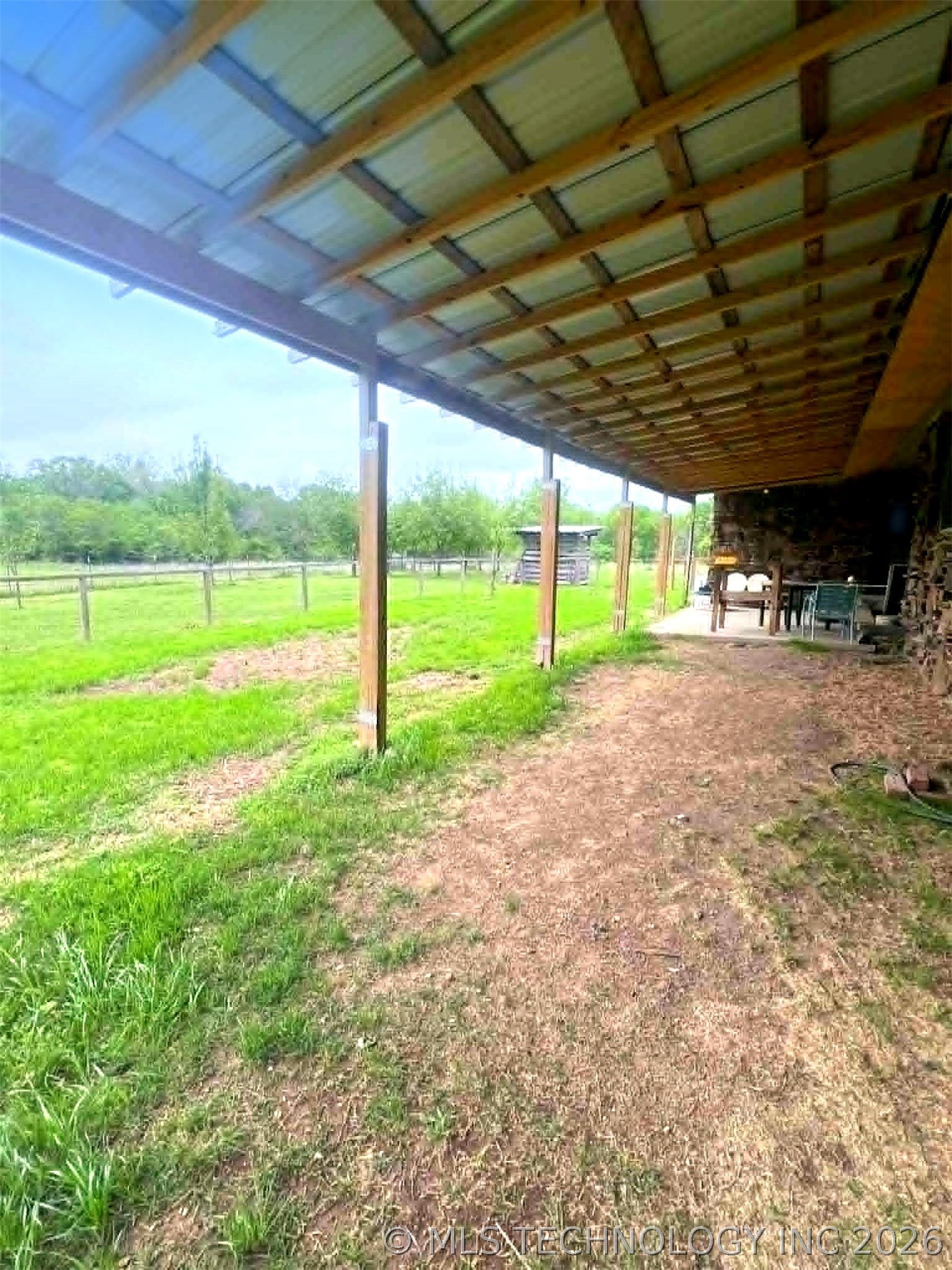 18756 E 690 Road Property Photo 7