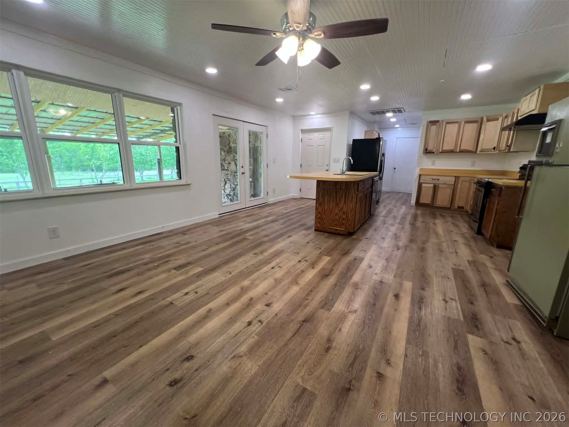 18756 E 690 Road Property Photo 24