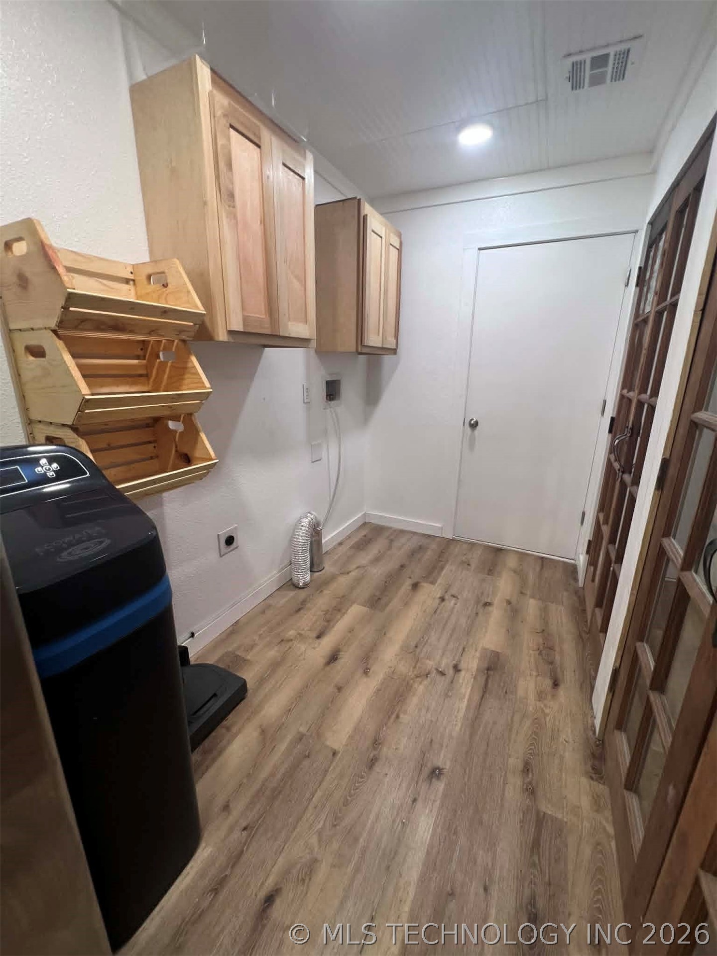 18756 E 690 Road Property Photo 28