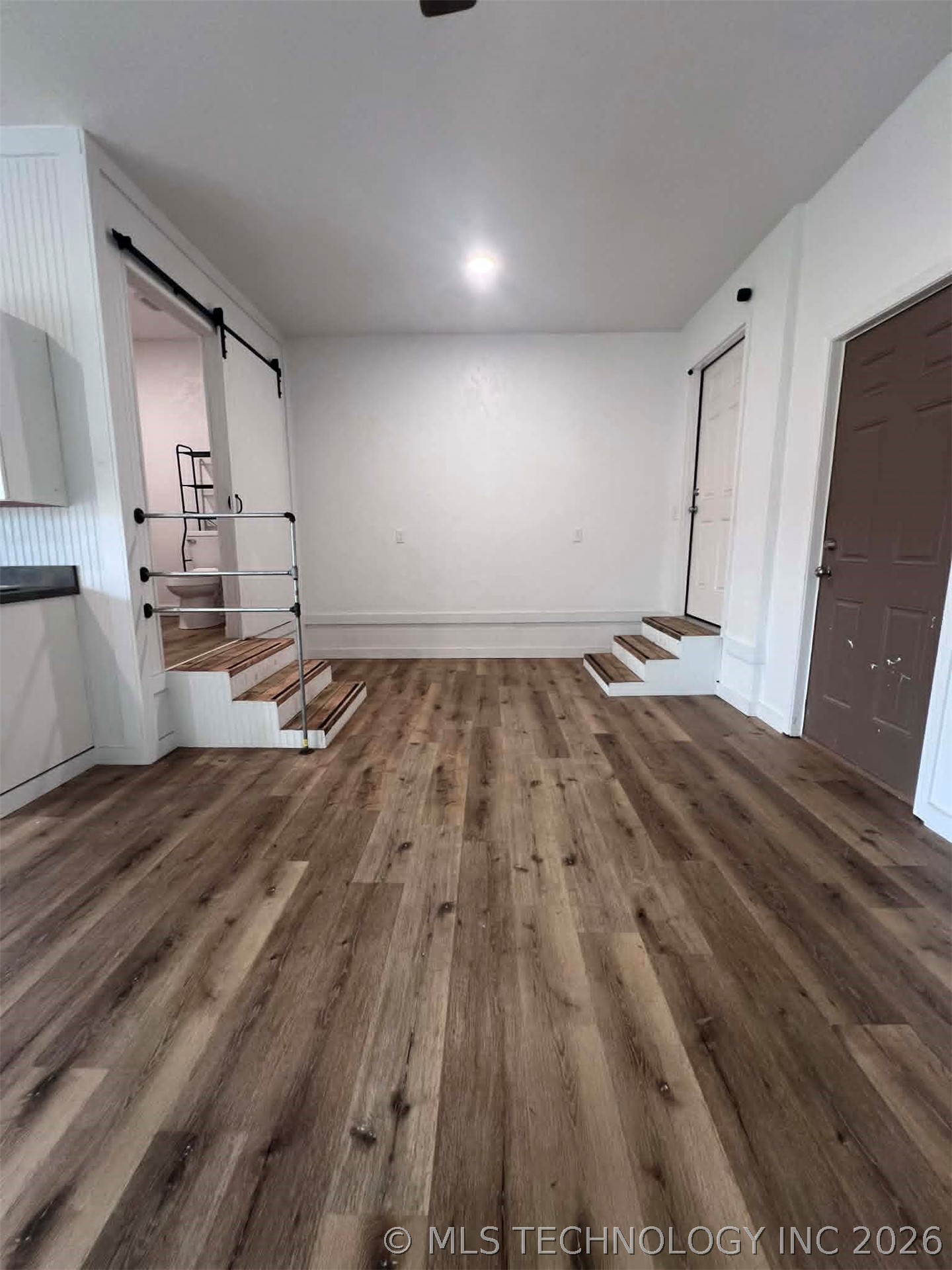 18756 E 690 Road Property Photo 30