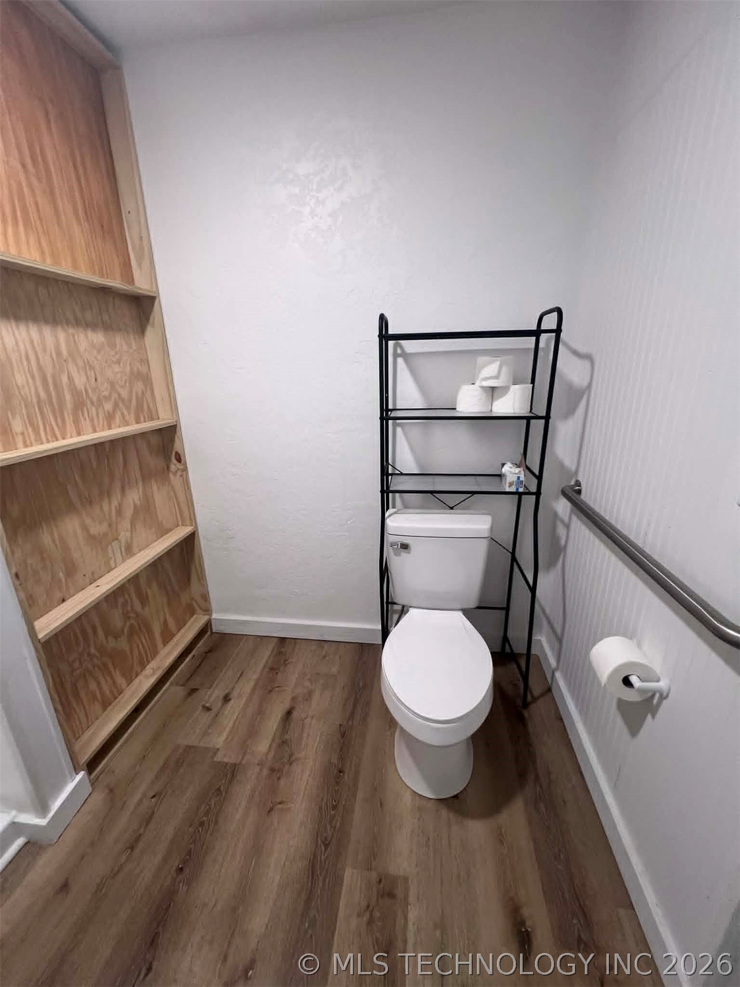 18756 E 690 Road Property Photo 33