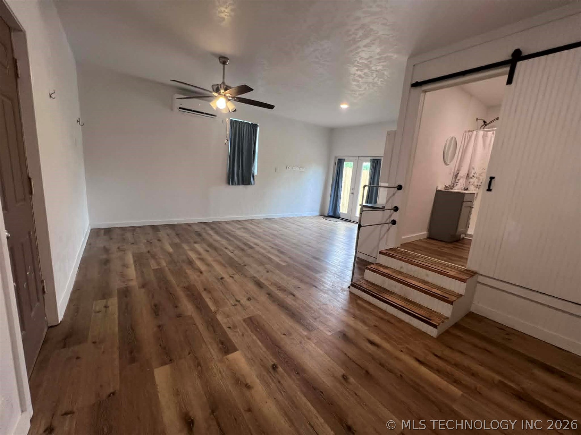 18756 E 690 Road Property Photo 39