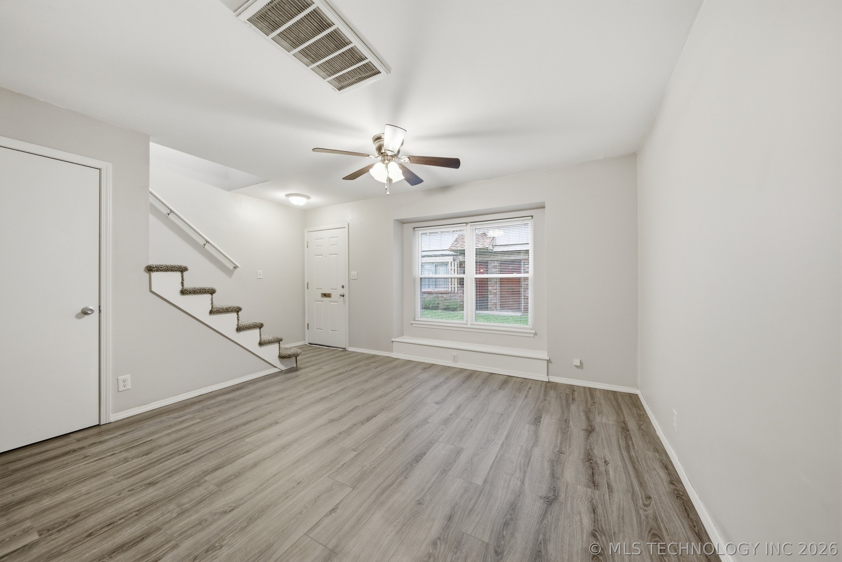 6152 S Madison Place C Property Photo 4