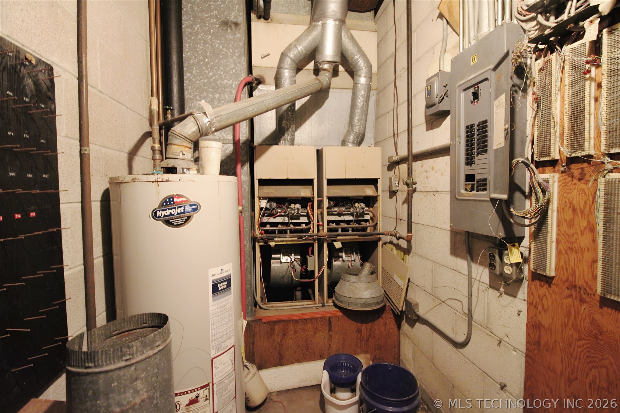 1501 W Main Street Property Photo 20