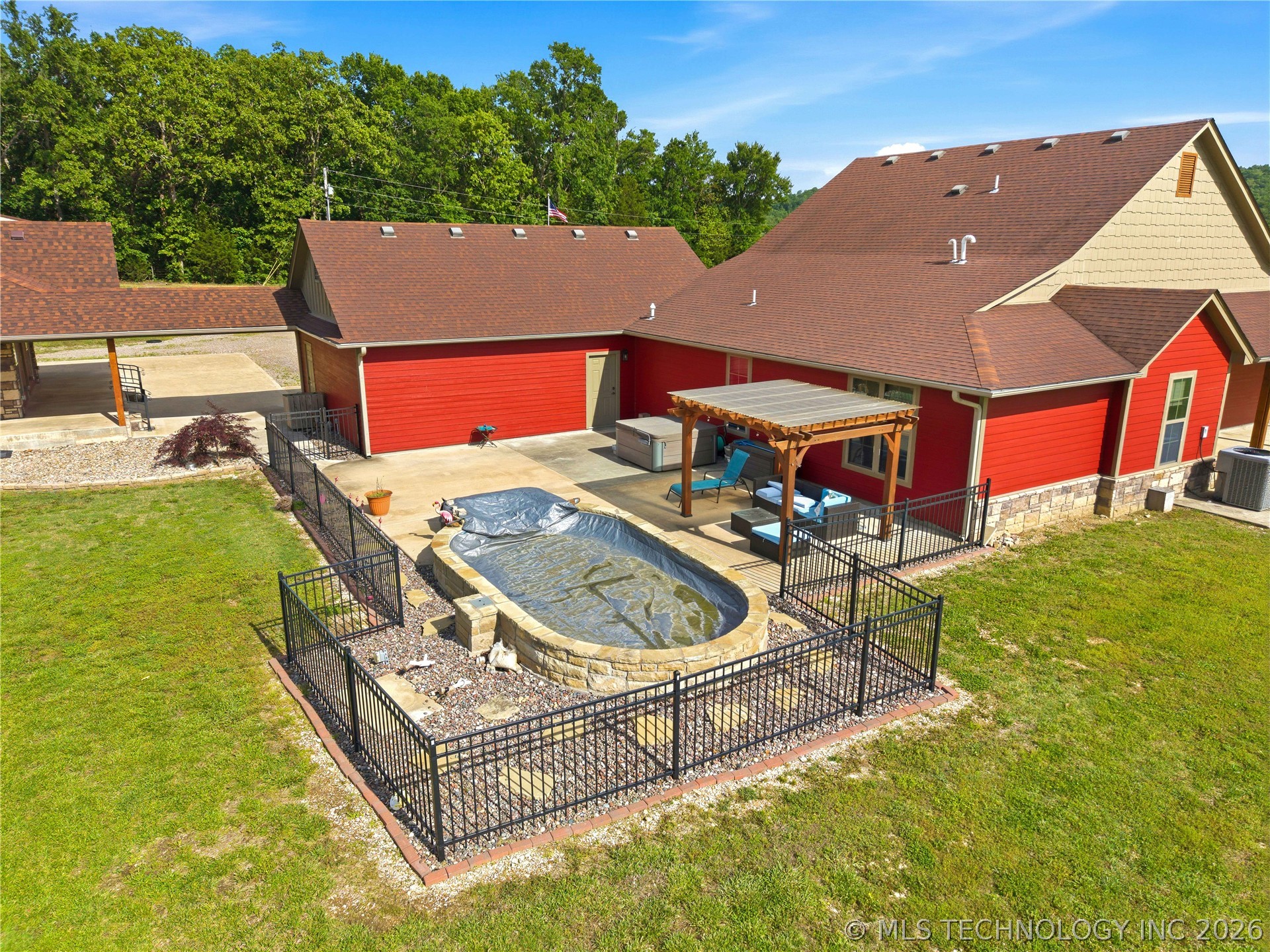 467281 Highway 100 Property Photo 17