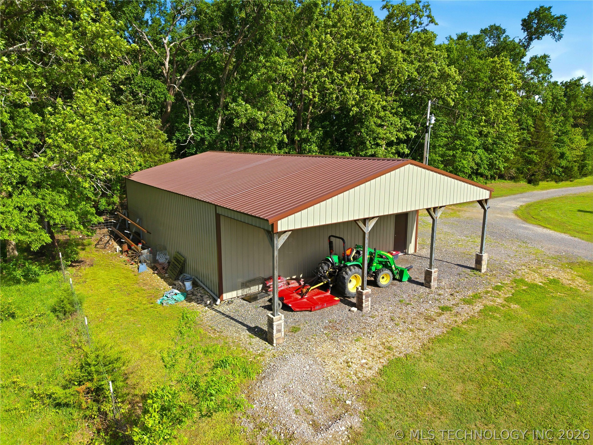 467281 Highway 100 Property Photo 21