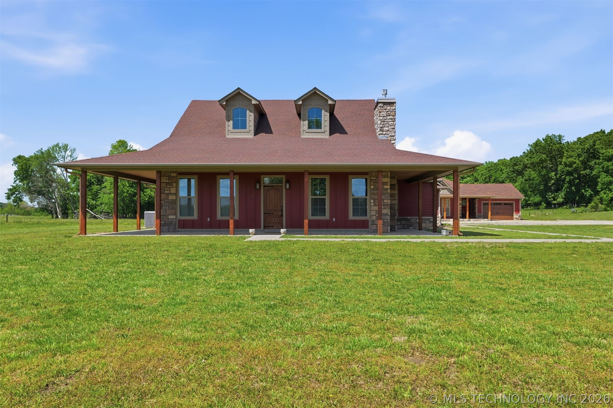 467281 Highway 100 Property Photo 29