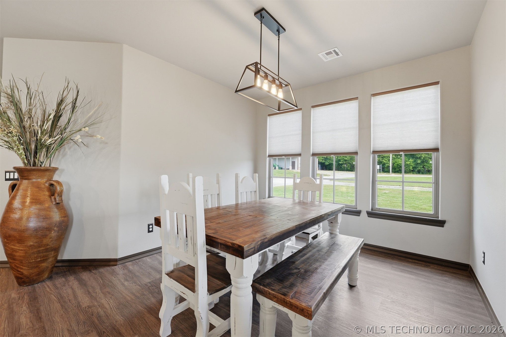467281 Highway 100 Property Photo 39