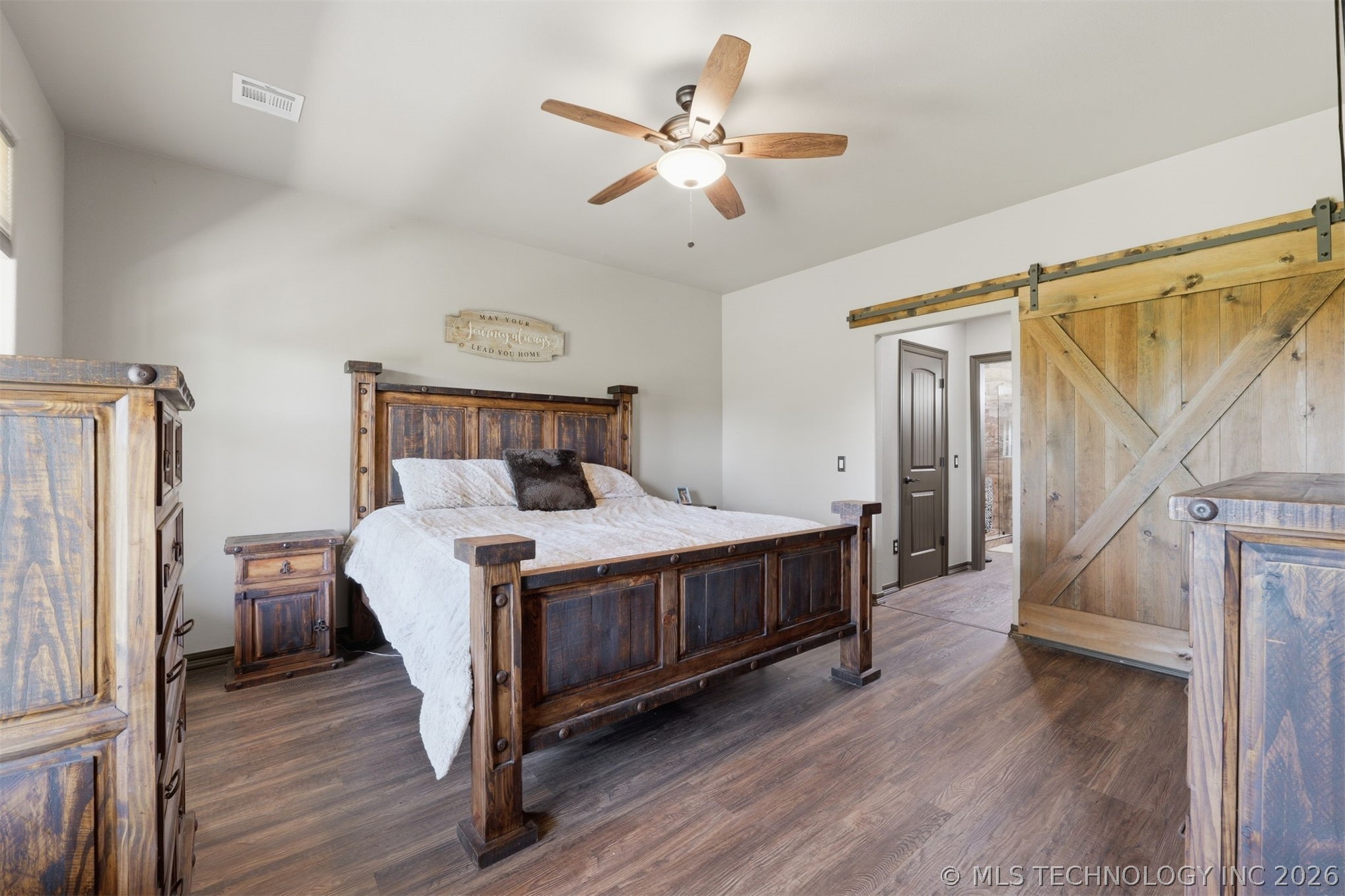 467281 Highway 100 Property Photo 44