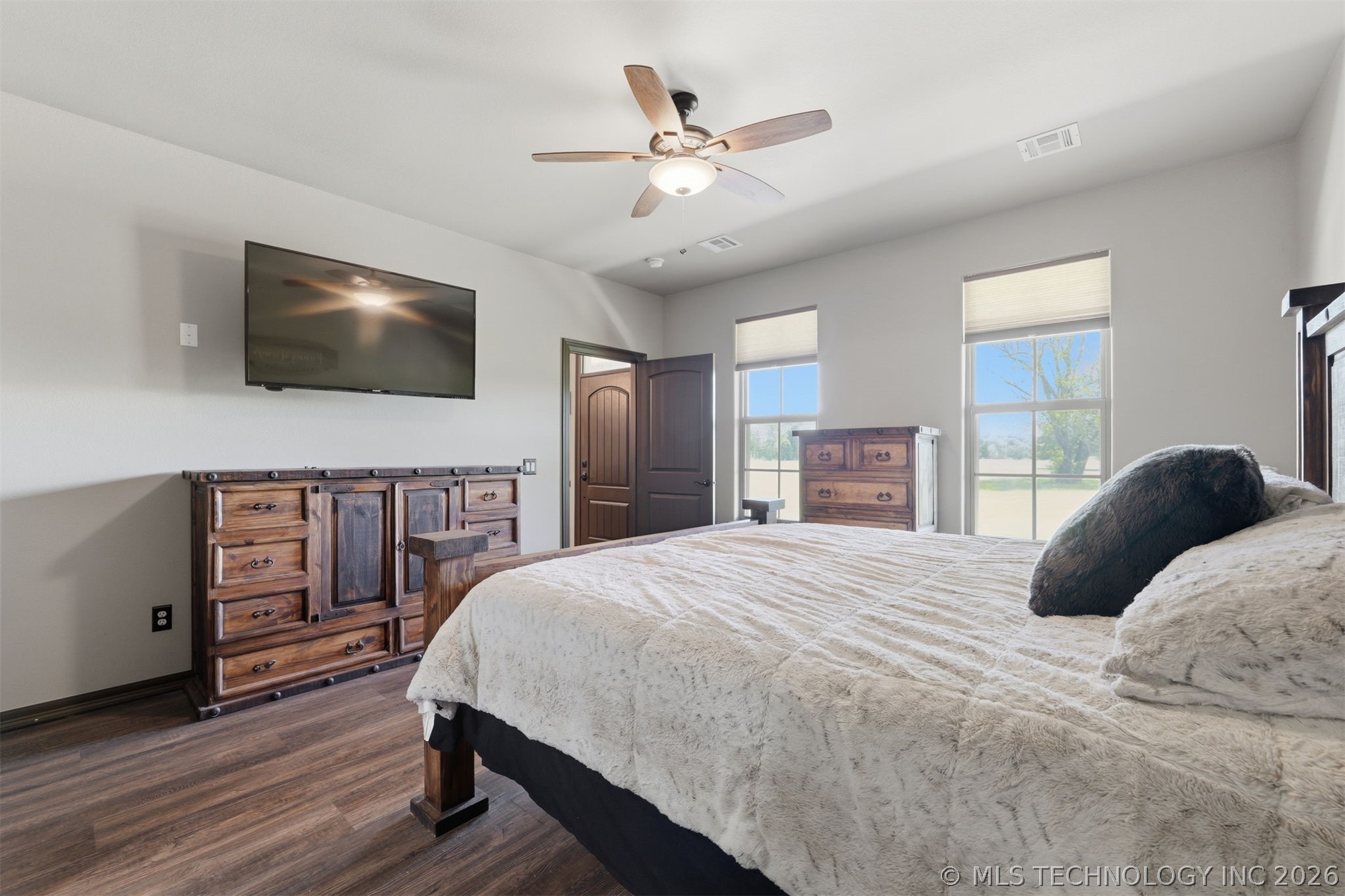 467281 Highway 100 Property Photo 45