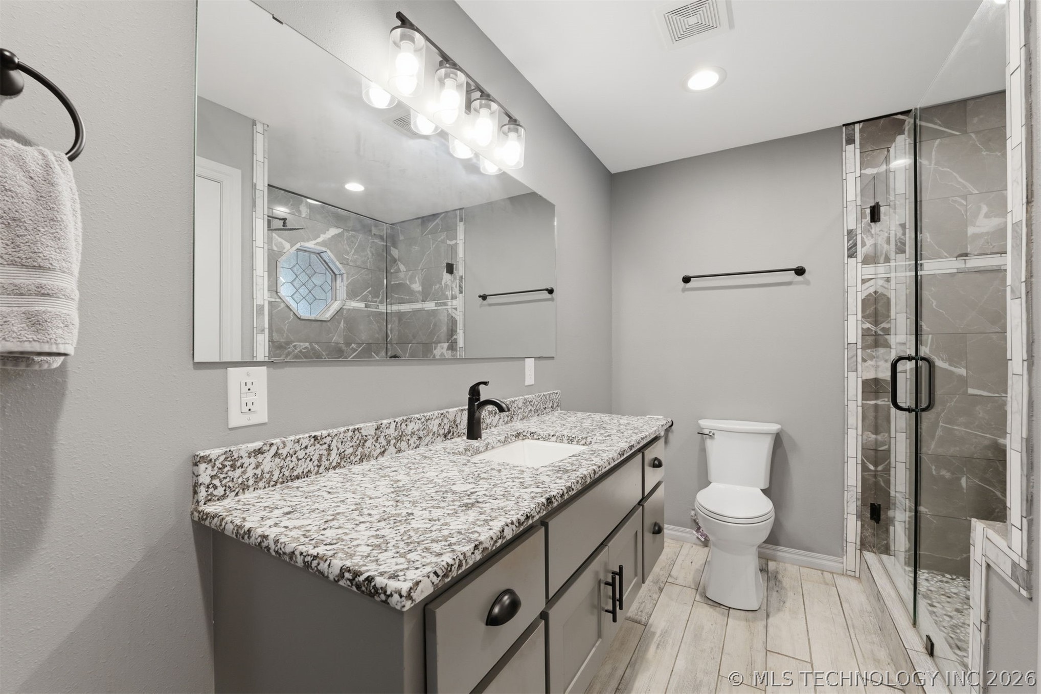 467281 Highway 100 Property Photo 66