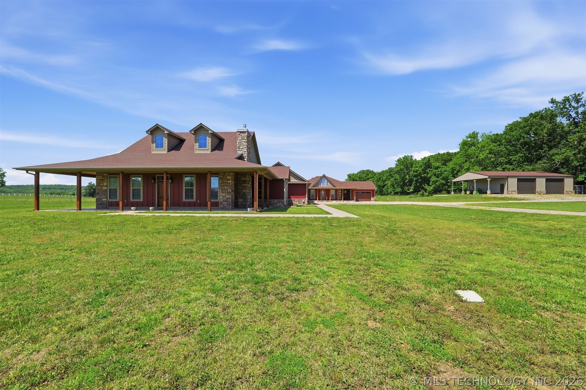 467281 Highway 100 Property Photo 74