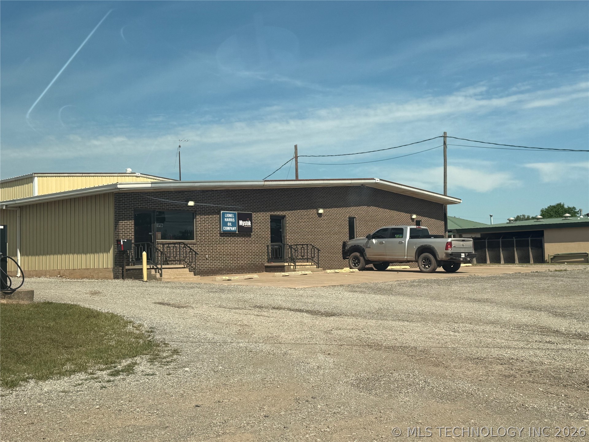 2609 N Little Property Photo 3