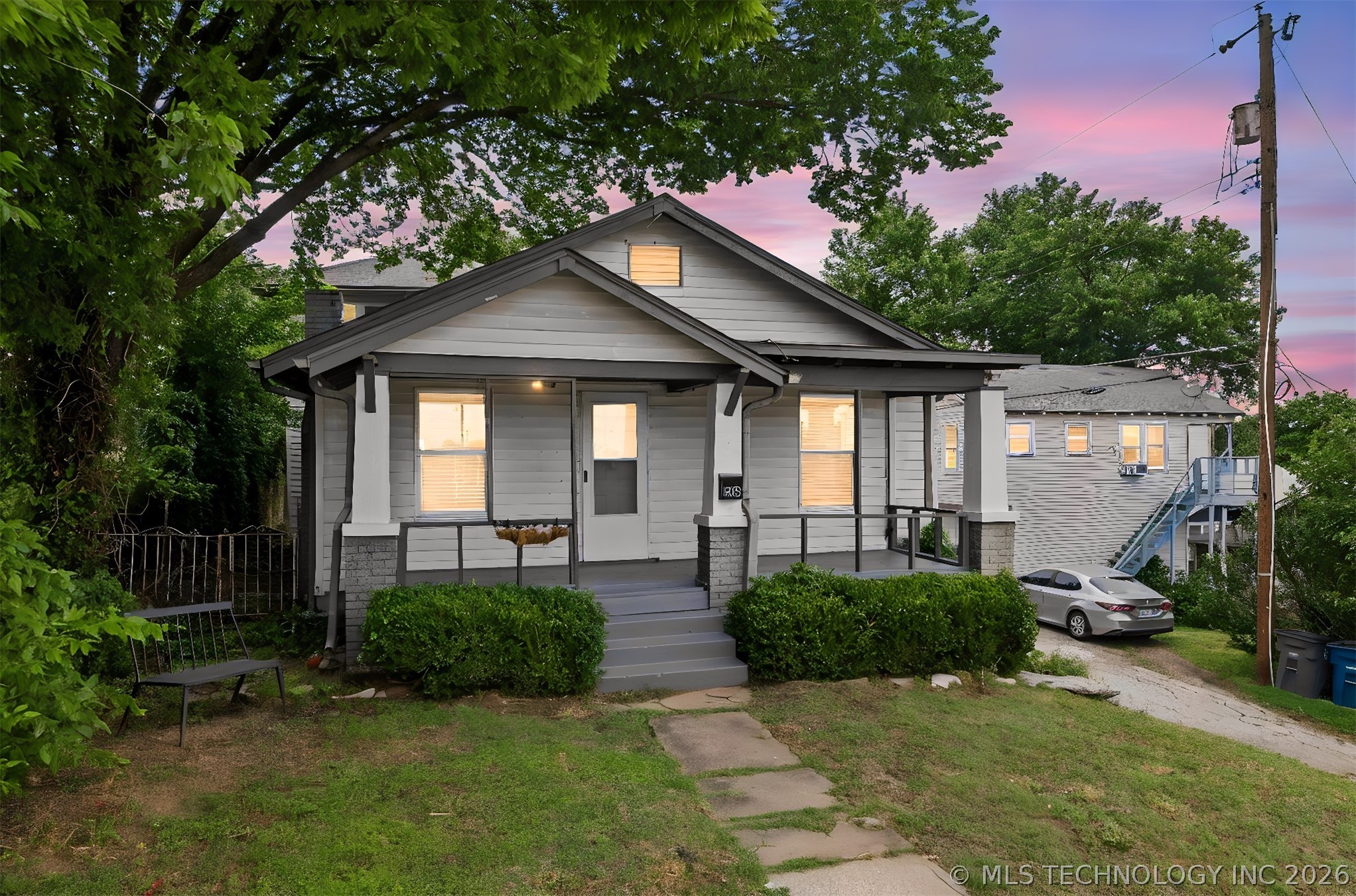 1415 W Reconciliation Way Property Photo 1