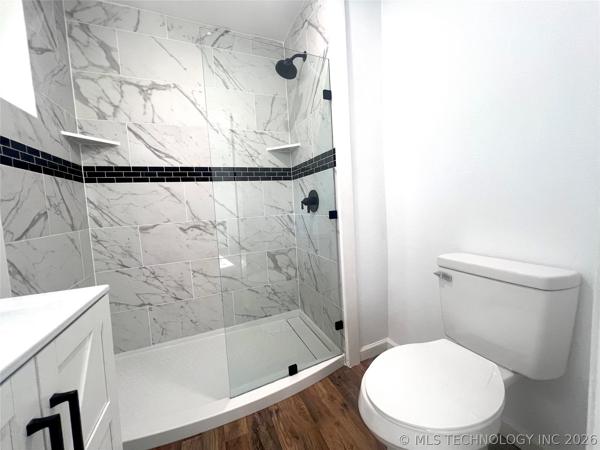 563 W Chambers Road Property Photo 43