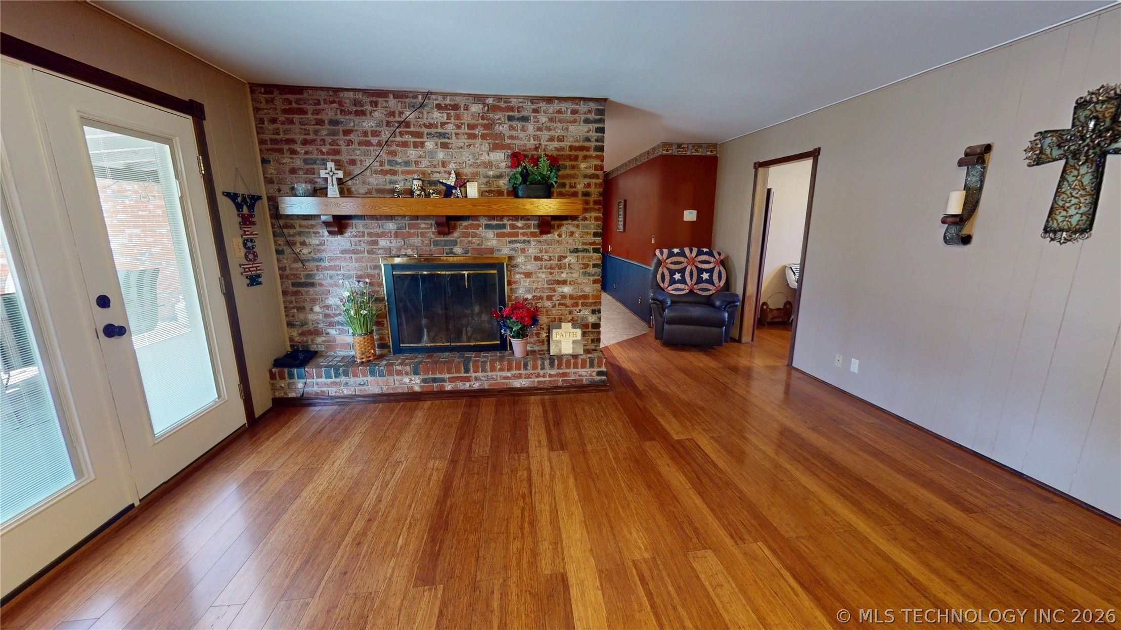1005 S Broadway Property Photo 6